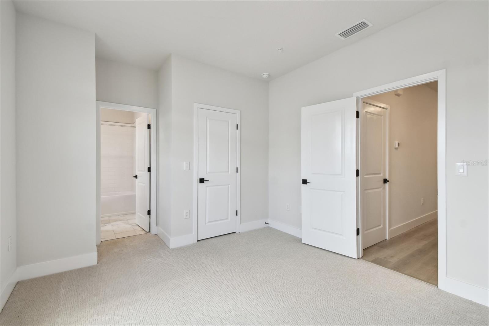 7408 NEWHAM LN, SARASOTA, FL, 34240