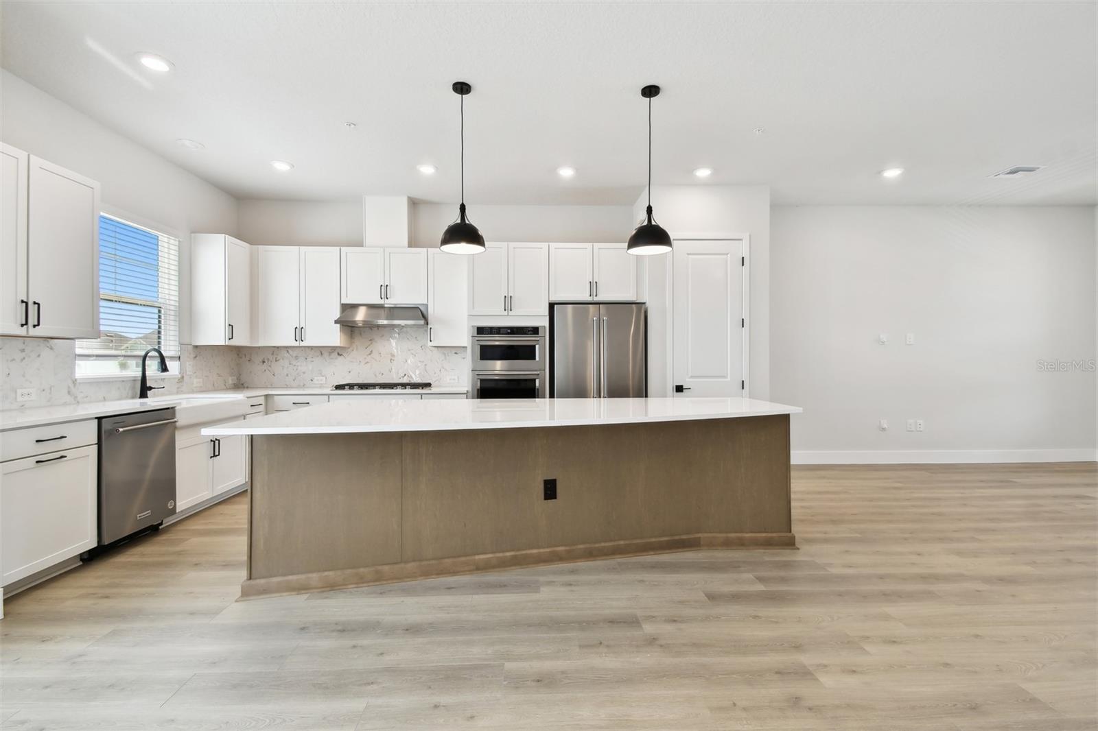 7408 NEWHAM LN, SARASOTA, FL, 34240