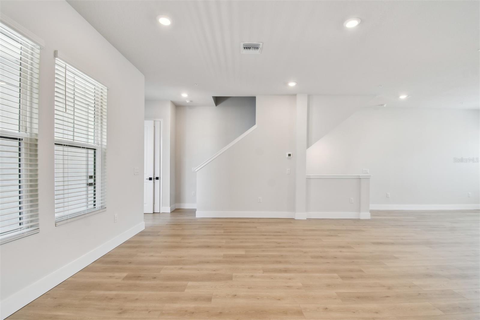 7408 NEWHAM LN, SARASOTA, FL, 34240