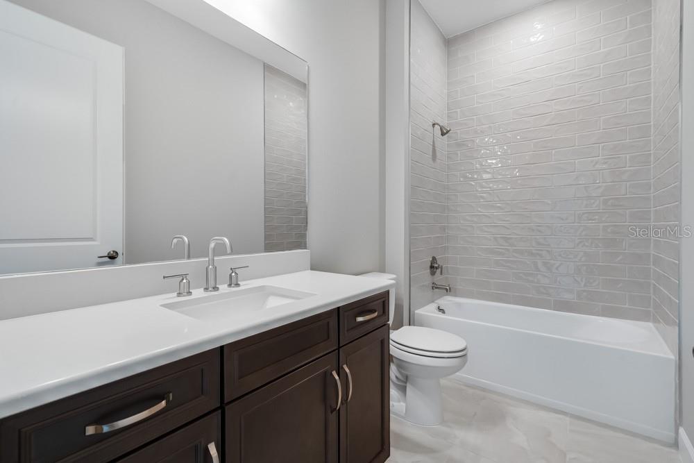 10160 SILENT NIGHT LN, SARASOTA, FL, 34241