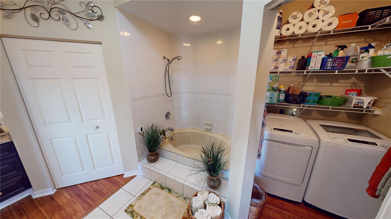 2824 CARIBBEAN DR, PUNTA GORDA, FL, 33950
