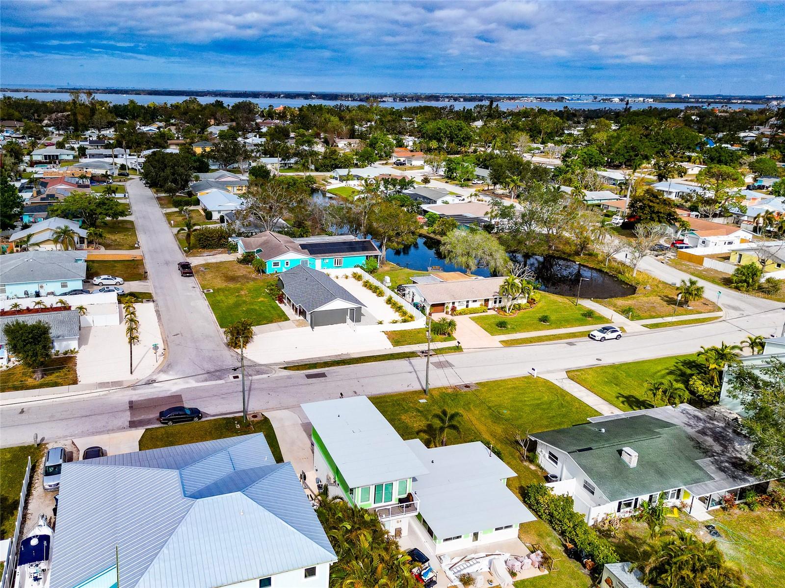 905 69TH ST NW, BRADENTON, FL, 34209