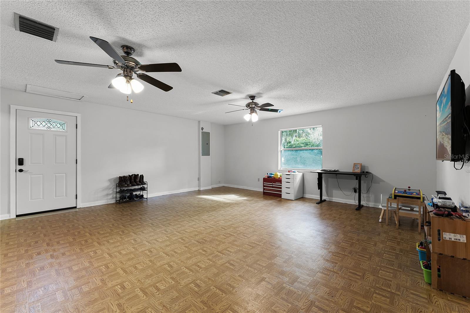 200 FLORIDA AVE, GENEVA, FL, 32732