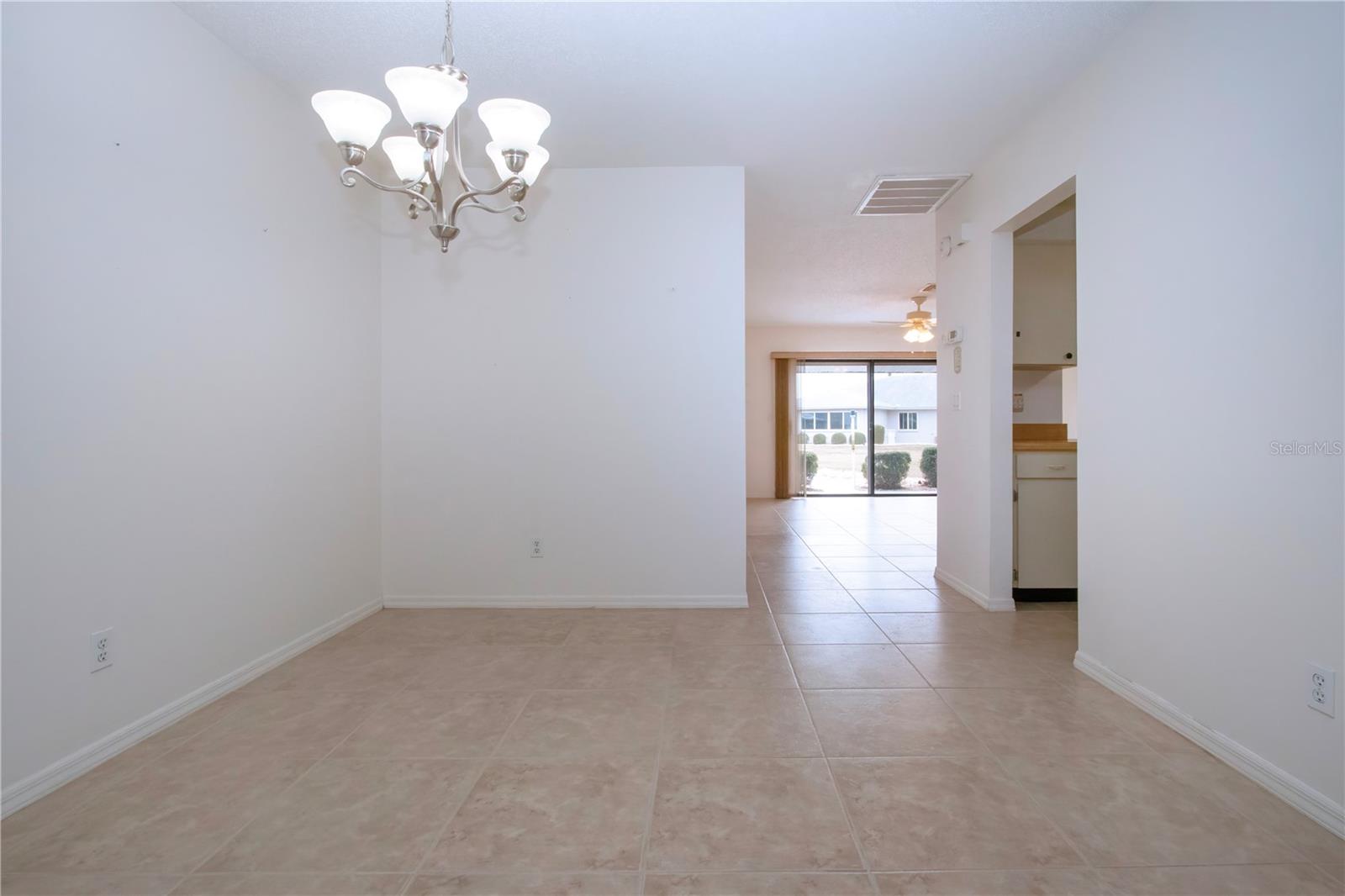 1613 FAXTON DR, SUN CITY CENTER, FL, 33573