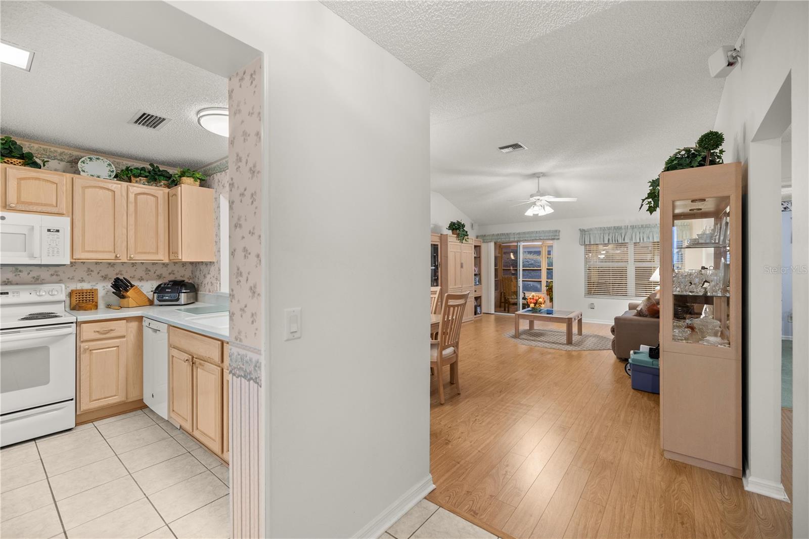 1816 CORDERO CT, LADY LAKE, FL, 32159