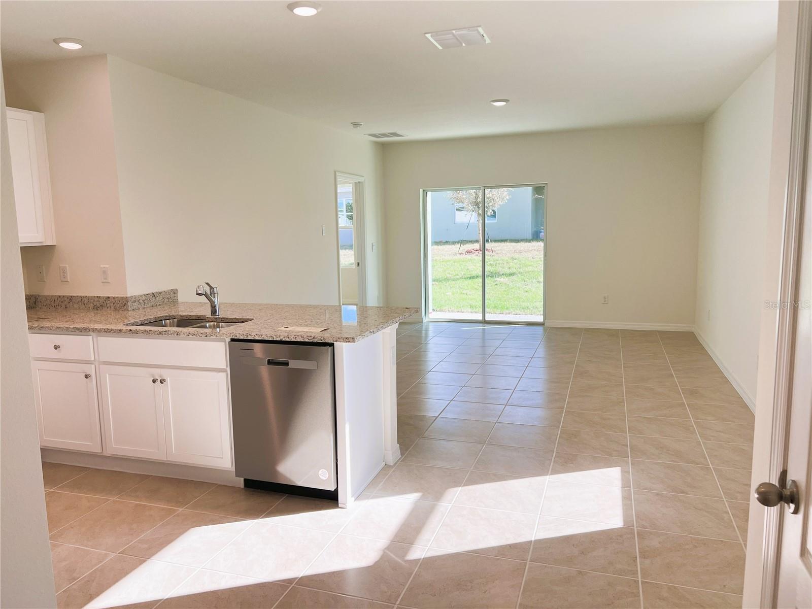 2127 DESERT ROSE DR, DAVENPORT, FL, 33837