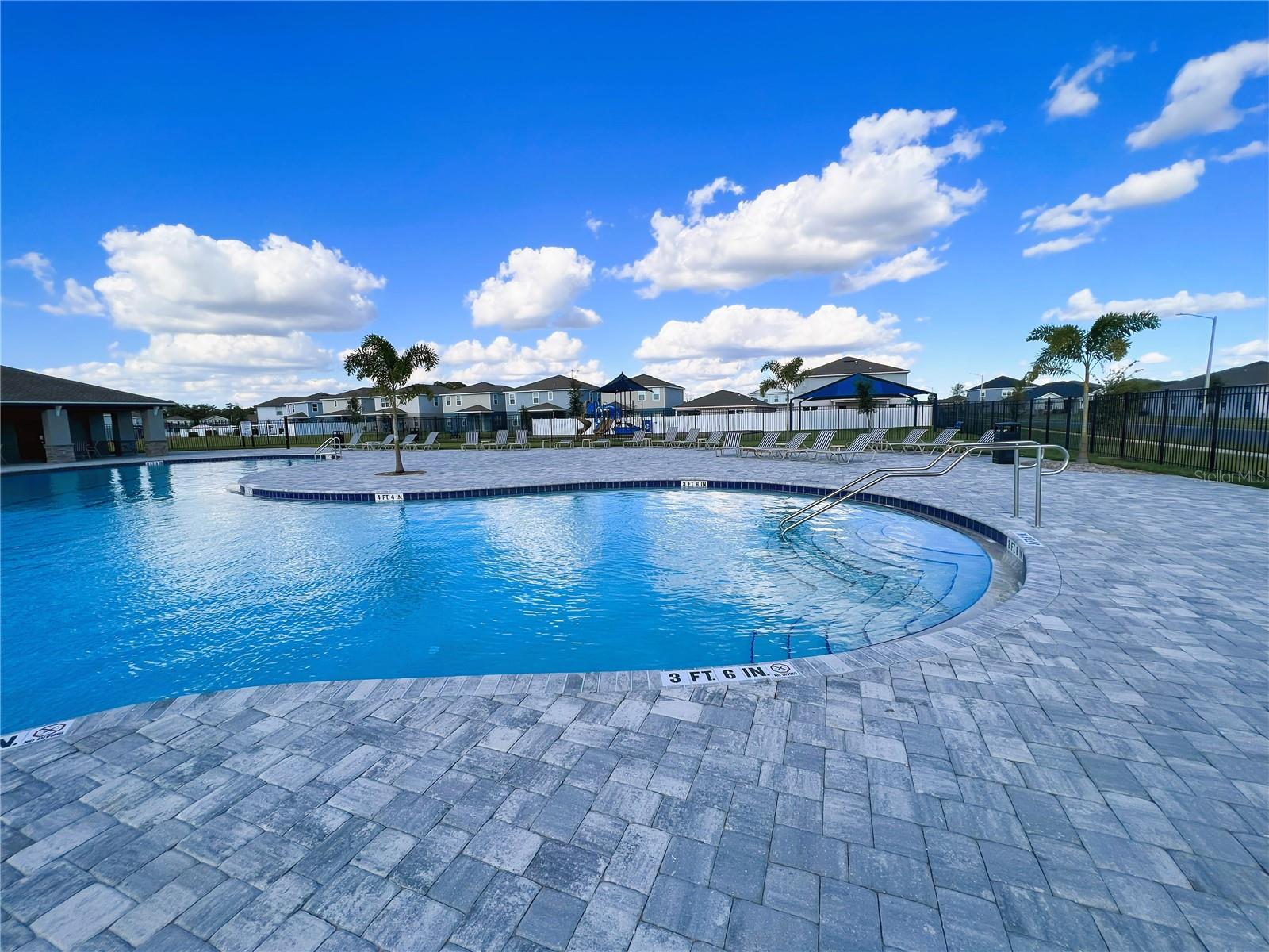 2127 DESERT ROSE DR, DAVENPORT, FL, 33837