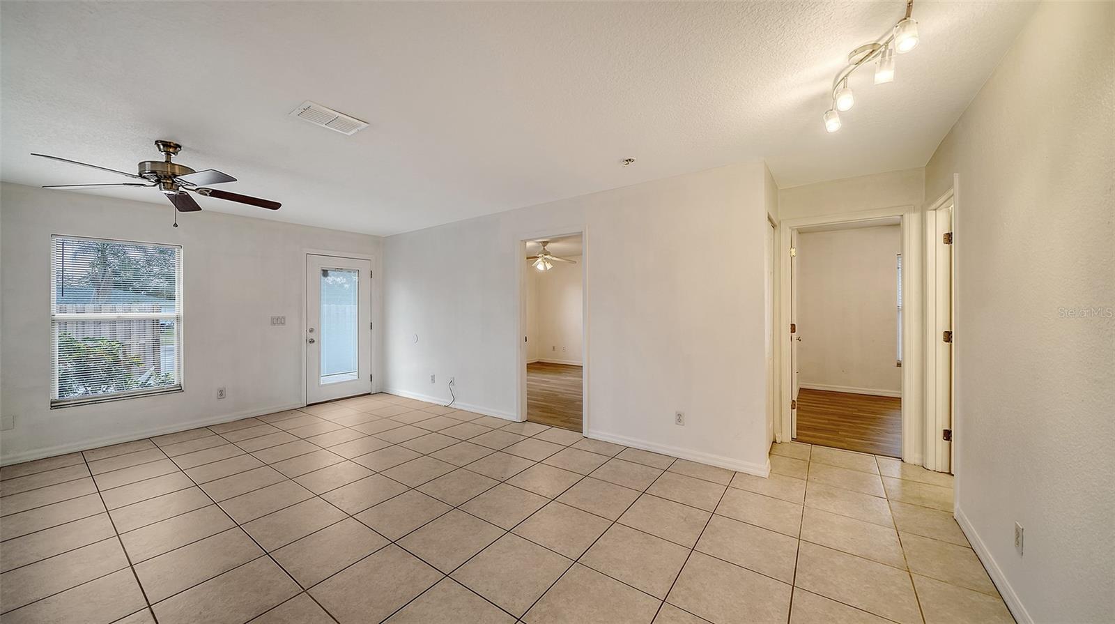 2106 ROSELAWN ST, SARASOTA, FL, 34231