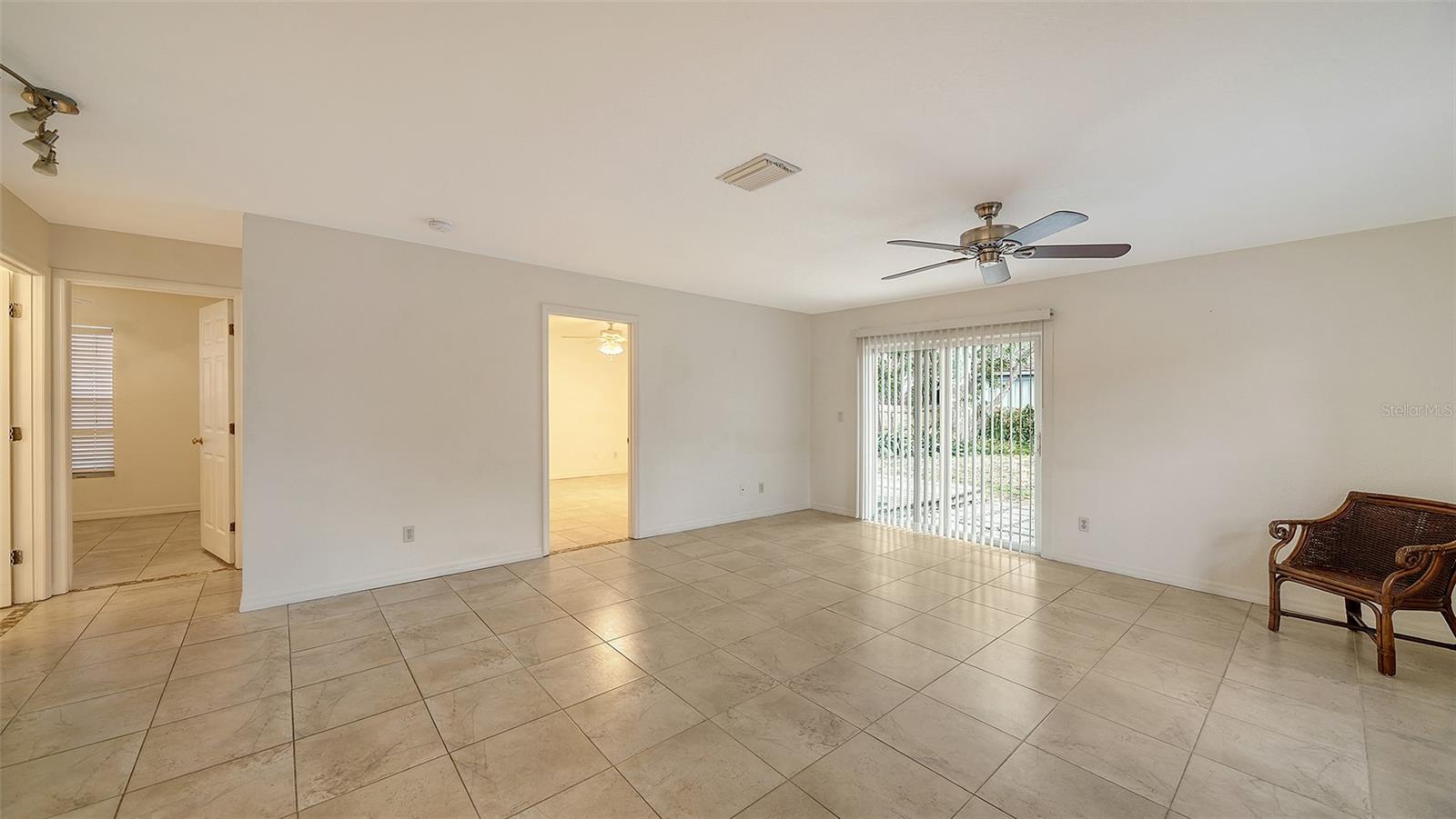 2106 ROSELAWN ST, SARASOTA, FL, 34231