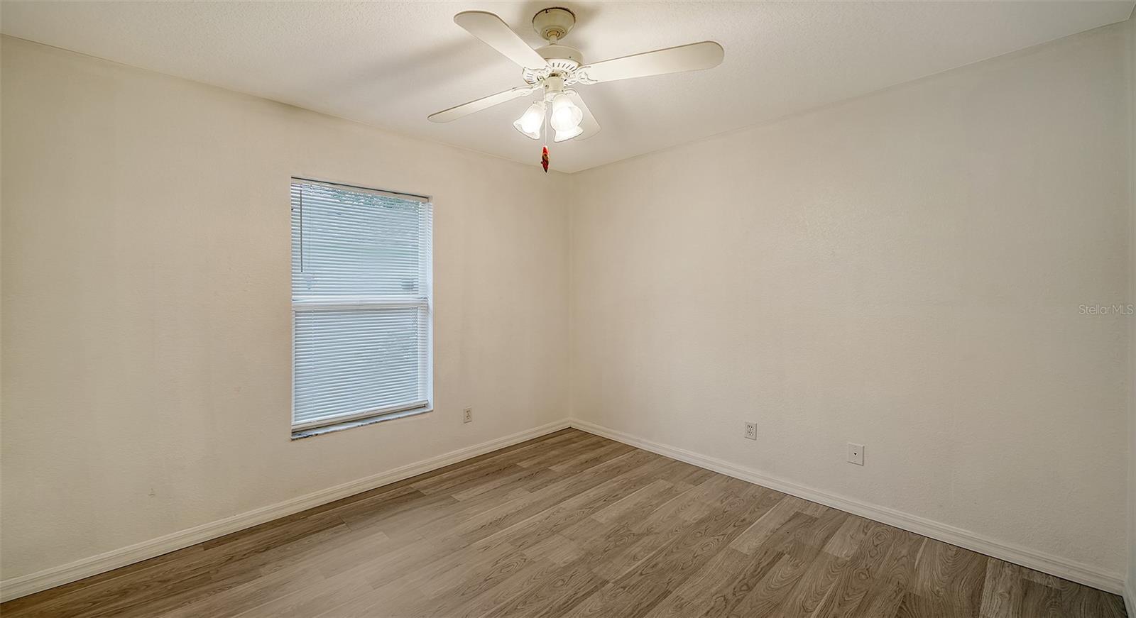 2106 ROSELAWN ST, SARASOTA, FL, 34231