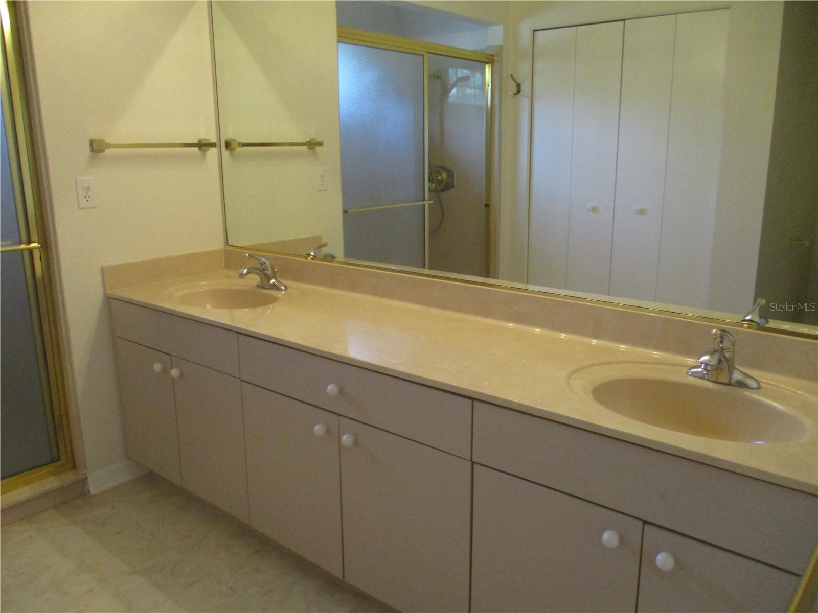 308 CALOOSA WOODS LN, SUN CITY CENTER, FL, 33573