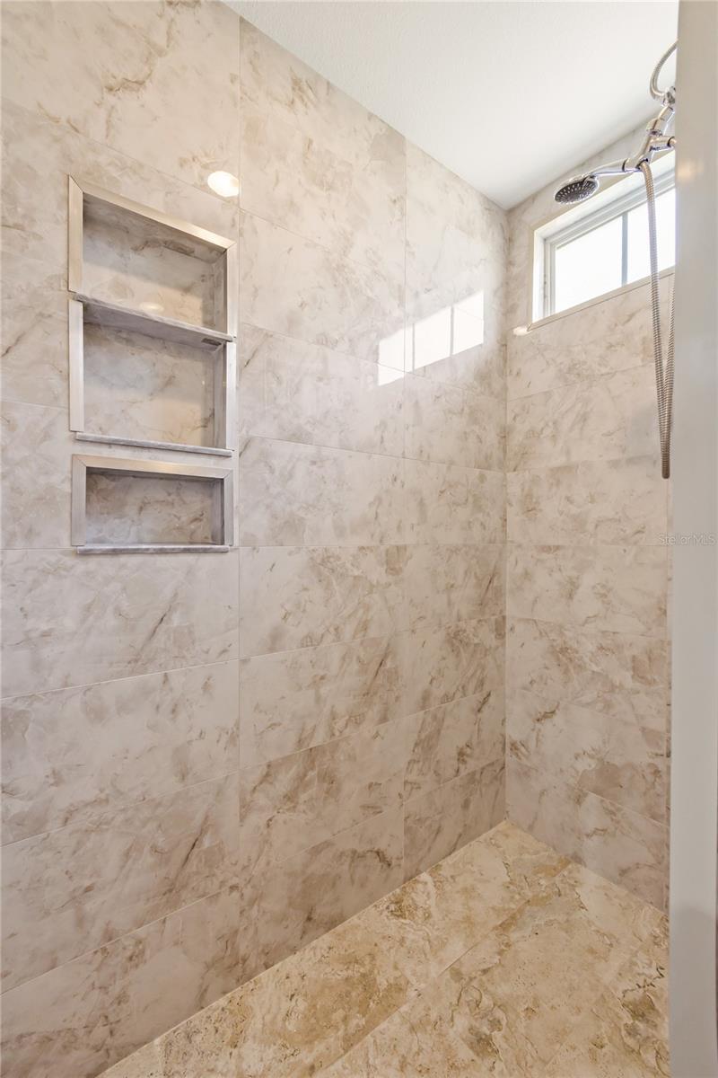 1569 VICTORIA WAY, WINTER GARDEN, FL, 34787