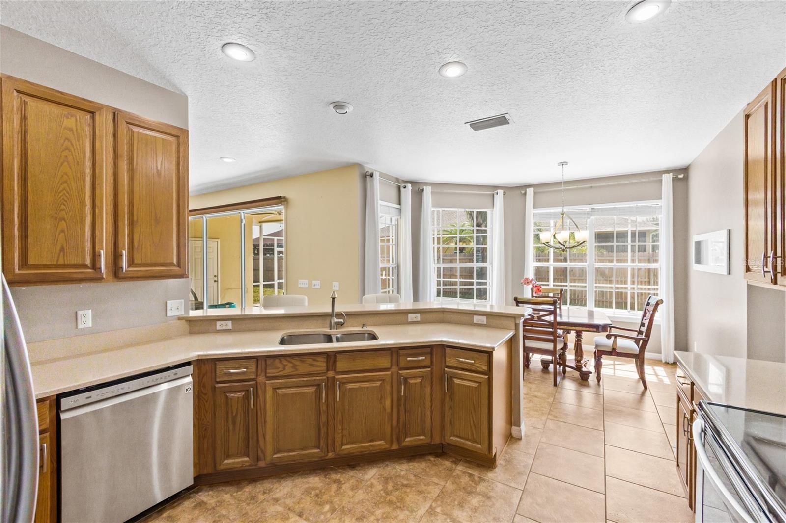 1569 VICTORIA WAY, WINTER GARDEN, FL, 34787