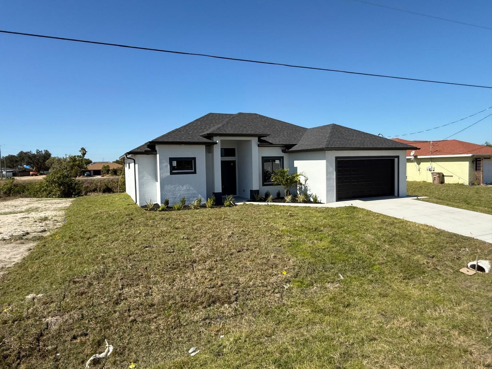 1320 NE 14TH AVE, CAPE CORAL, FL, 33909