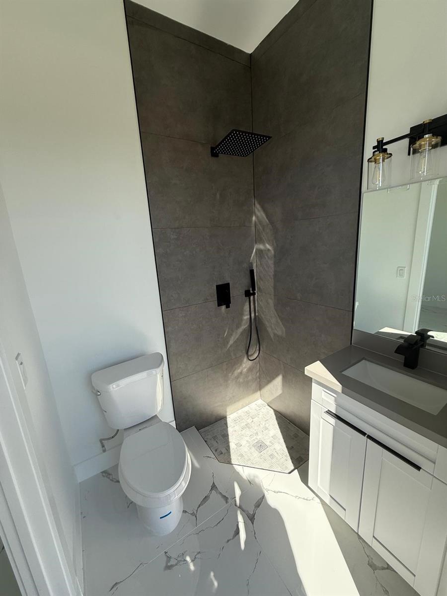 1320 NE 14TH AVE, CAPE CORAL, FL, 33909