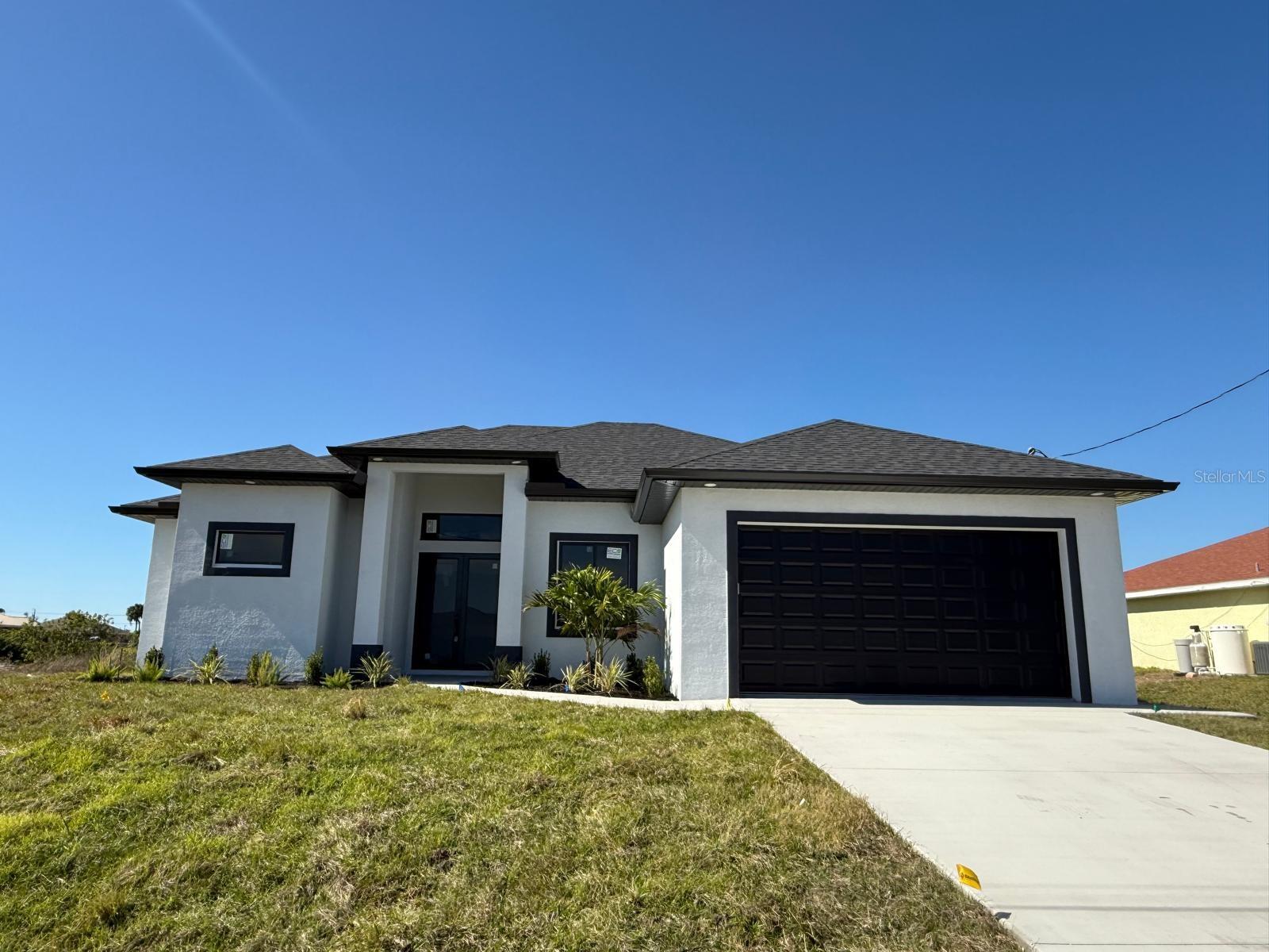 1320 NE 14TH AVE, CAPE CORAL, FL, 33909