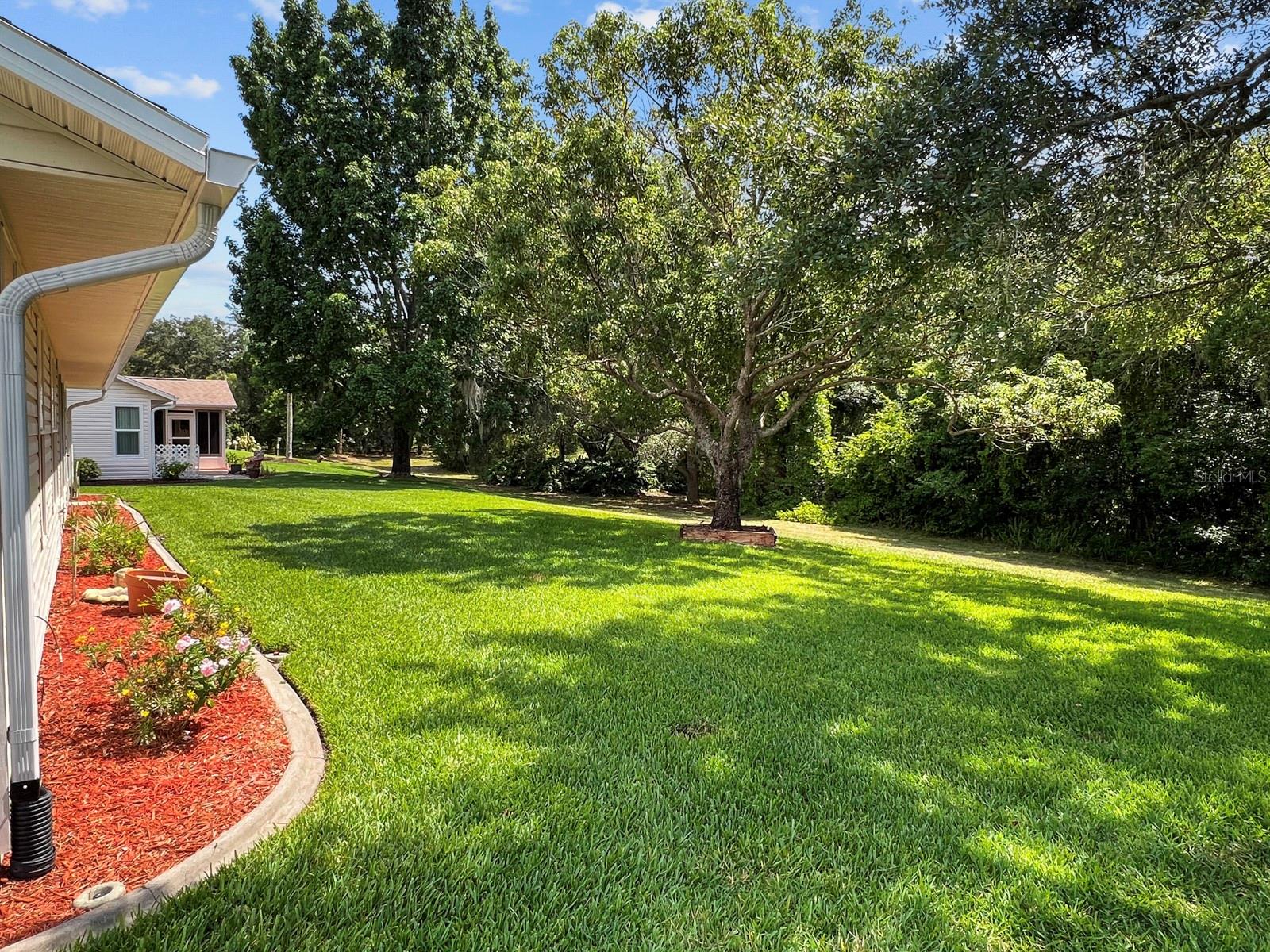 26608 RACQUET CIR, LEESBURG, FL, 34748