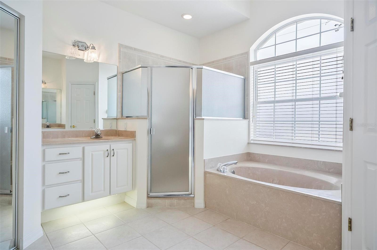 12 CORTES CT, PALM COAST, FL, 32137