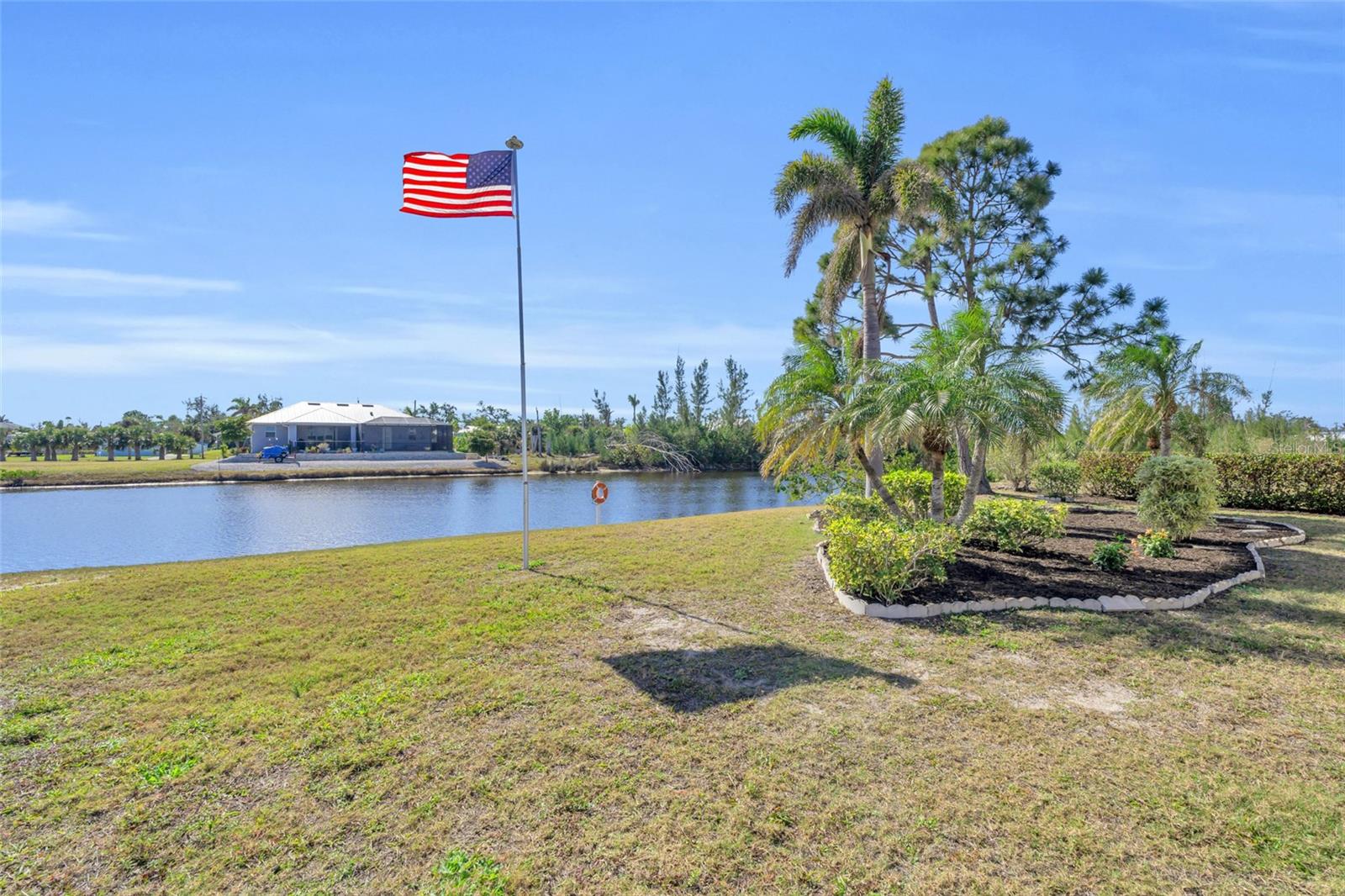 3289 8TH AVE, ST JAMES CITY, FL, 33956