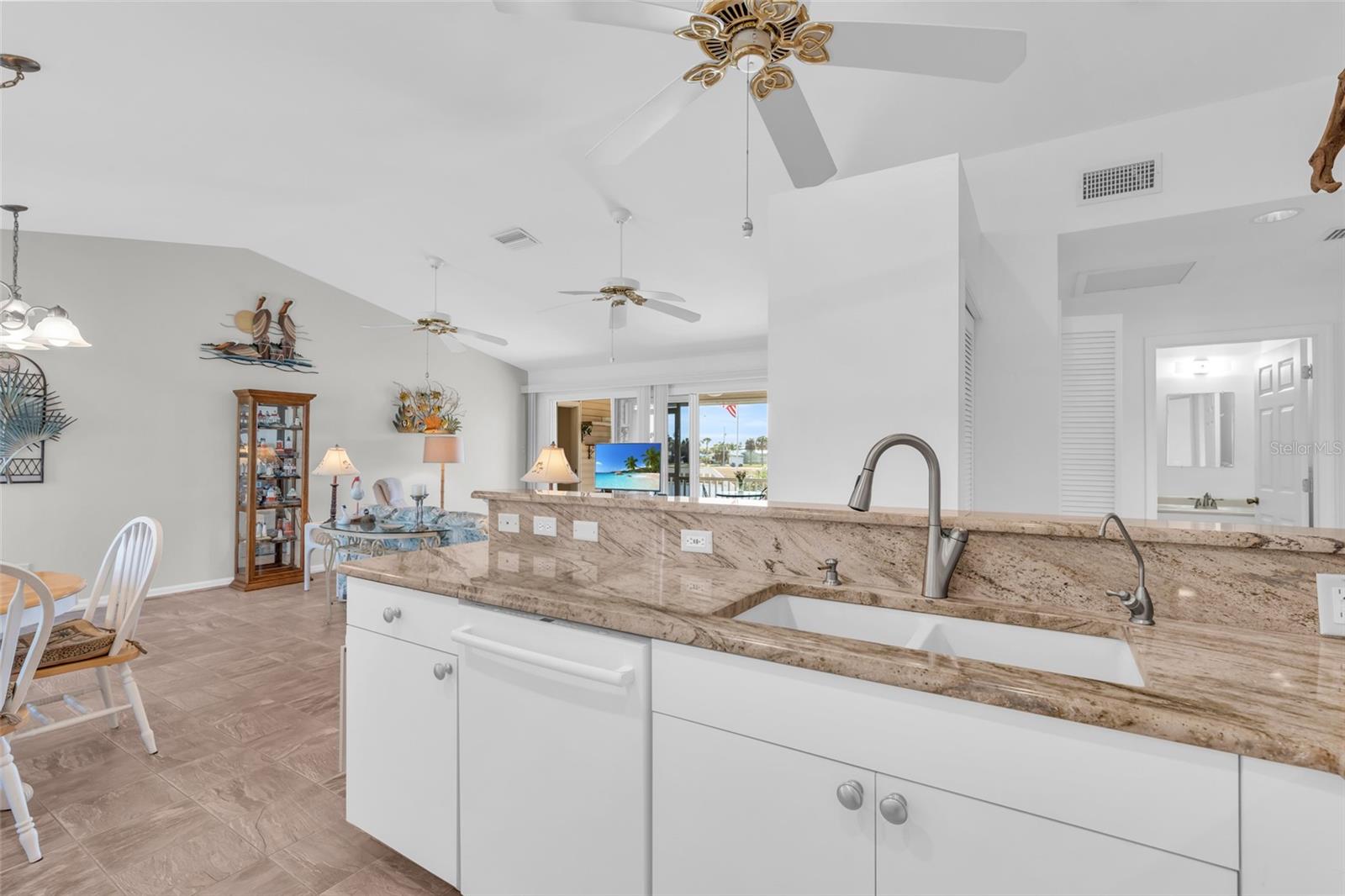 3289 8TH AVE, ST JAMES CITY, FL, 33956