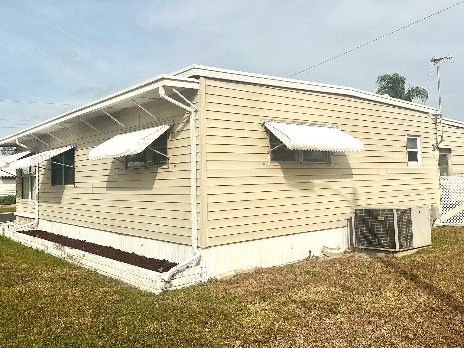 2000 E BAY DR #102, LARGO, FL, 33771