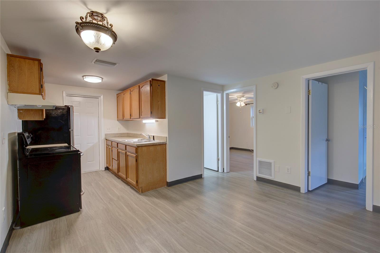 668 UNION ST, DUNEDIN, FL, 34698