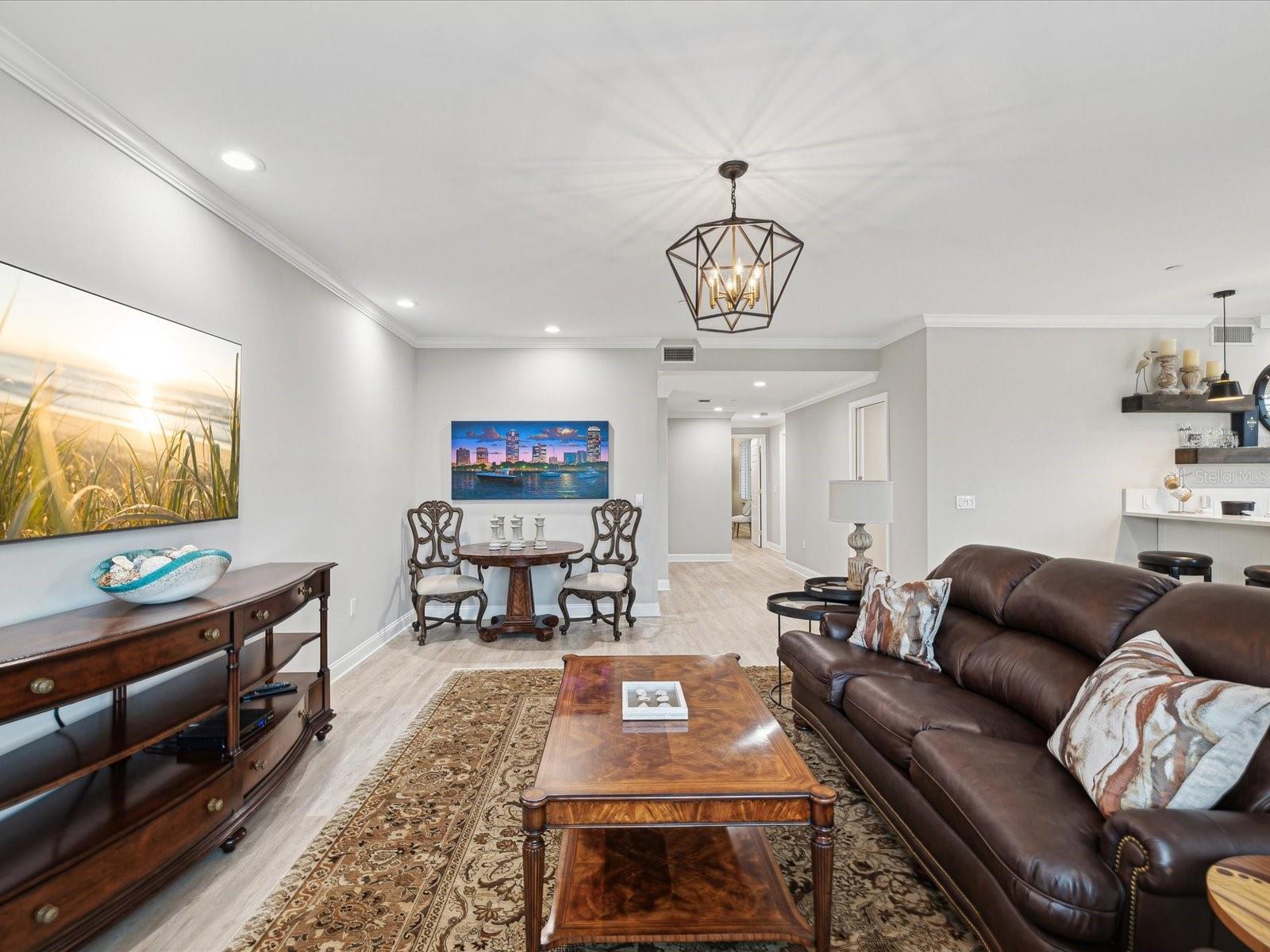 595 5TH AVE NE, ST PETERSBURG, FL, 33701