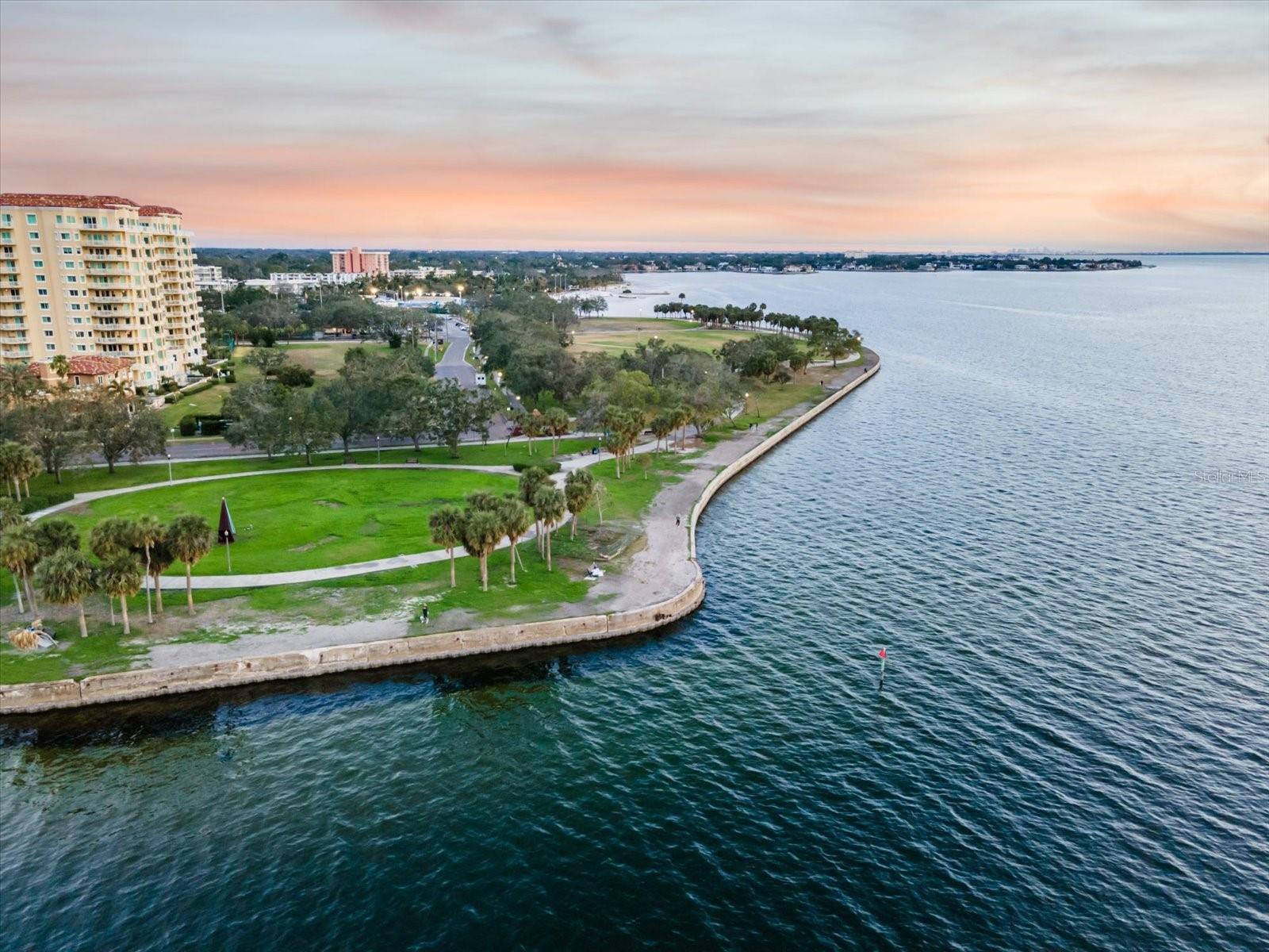 595 5TH AVE NE, ST PETERSBURG, FL, 33701