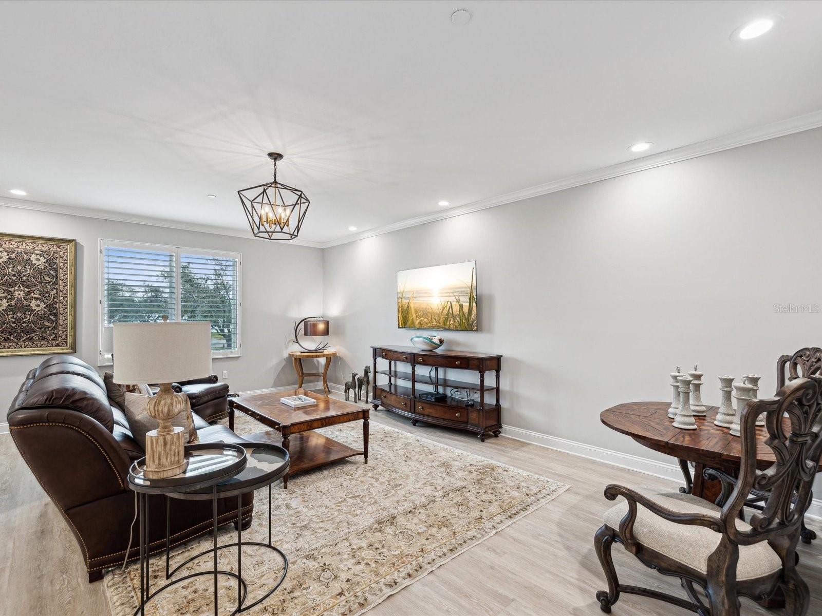 595 5TH AVE NE, ST PETERSBURG, FL, 33701