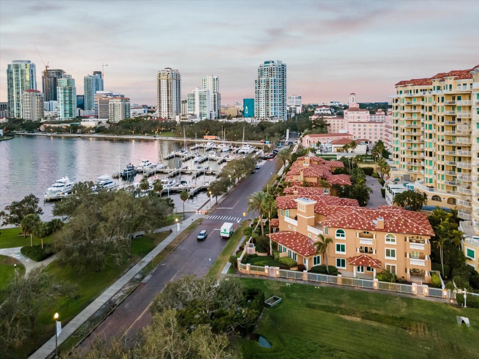 595 5TH AVE NE, ST PETERSBURG, FL, 33701