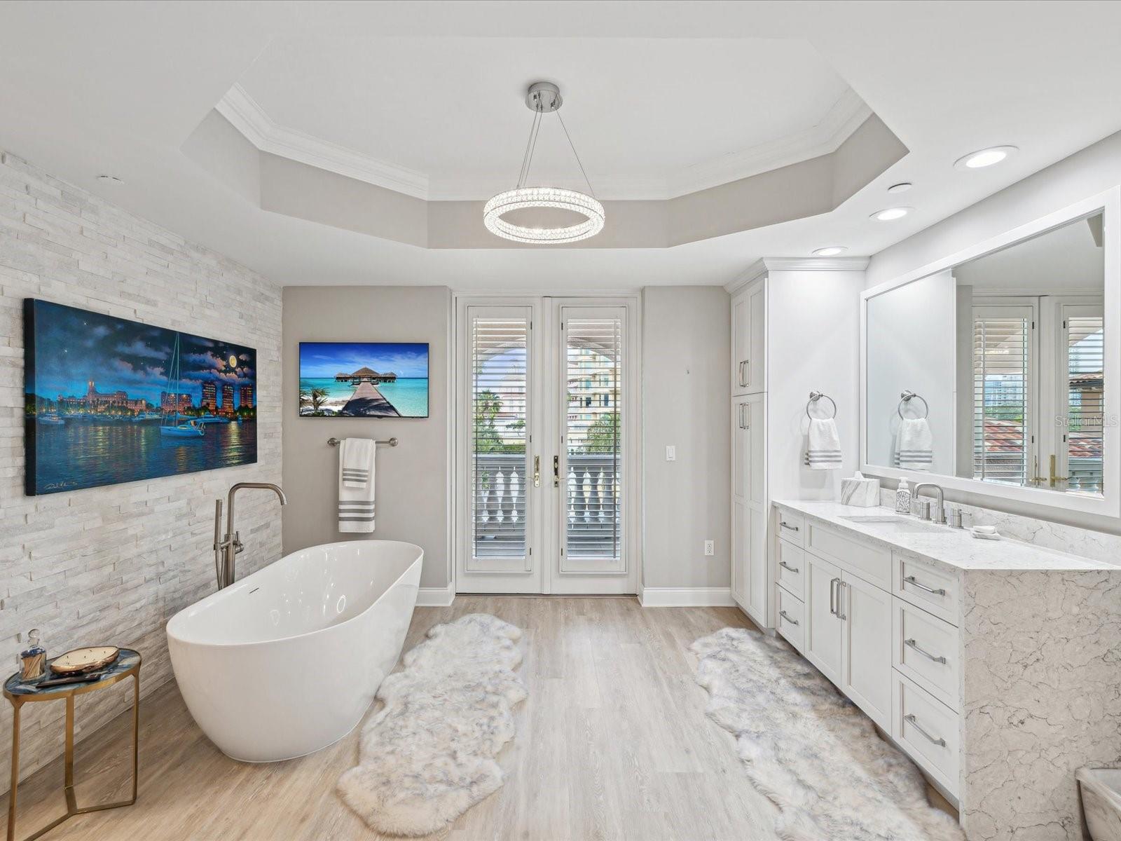 595 5TH AVE NE, ST PETERSBURG, FL, 33701