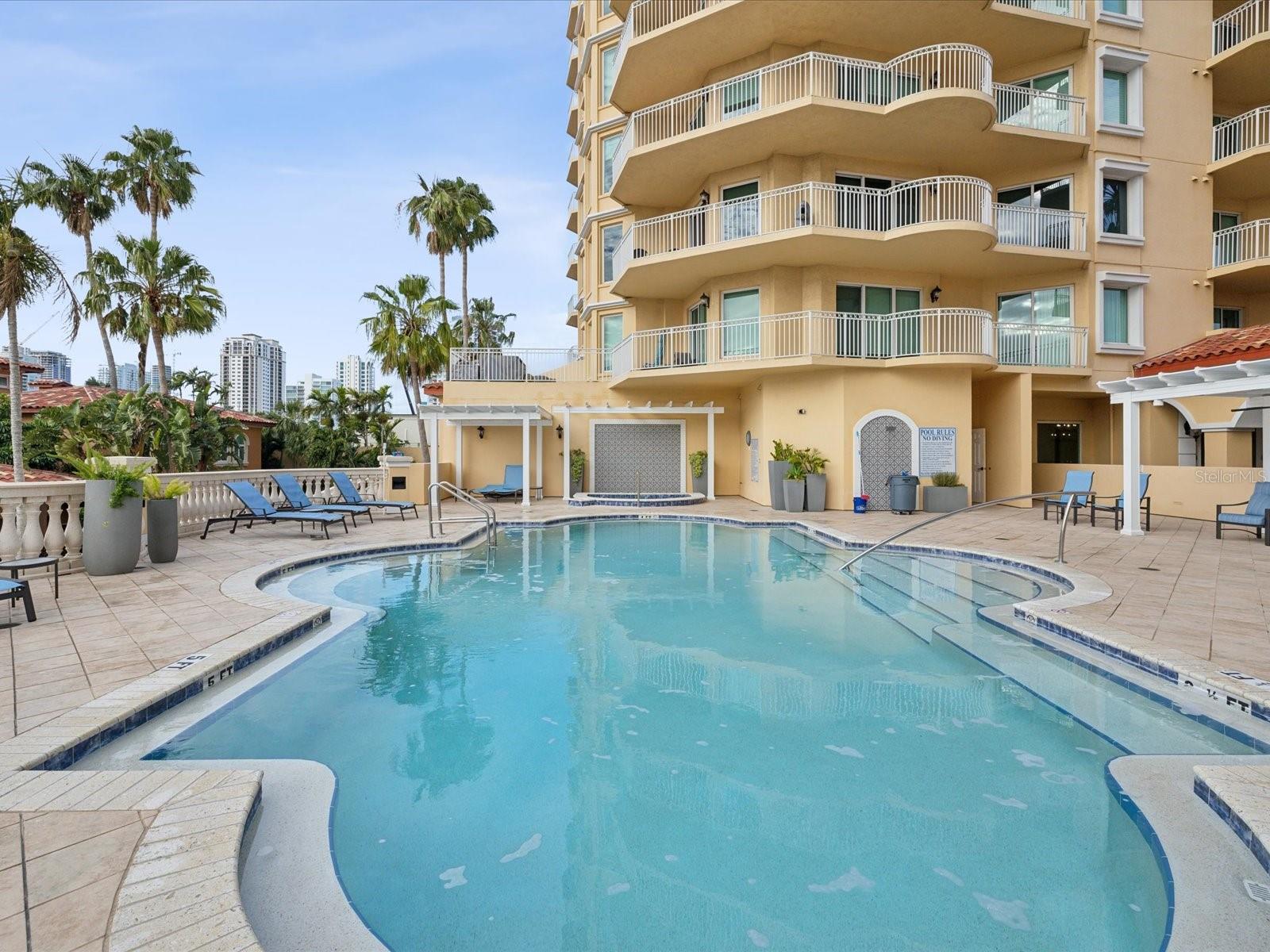 595 5TH AVE NE, ST PETERSBURG, FL, 33701