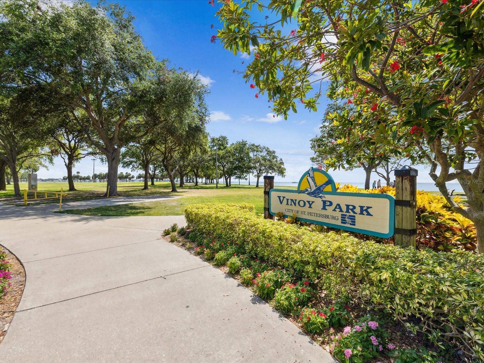 595 5TH AVE NE, ST PETERSBURG, FL, 33701