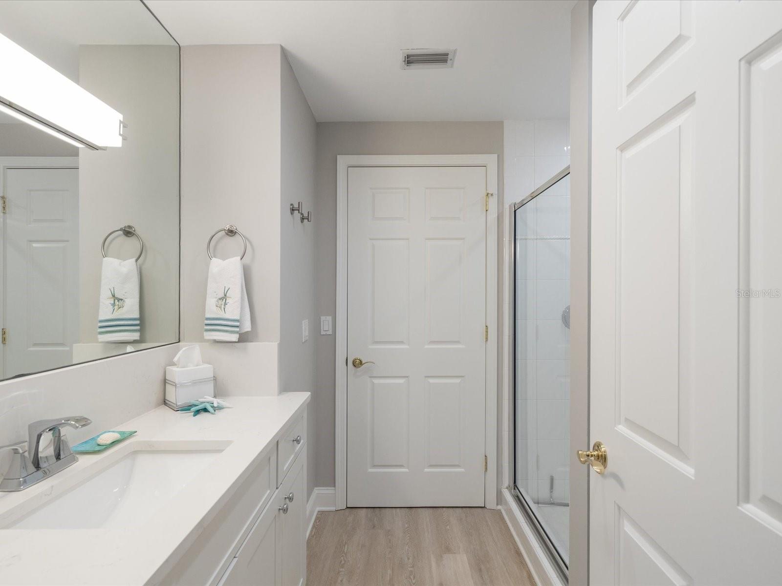 595 5TH AVE NE, ST PETERSBURG, FL, 33701