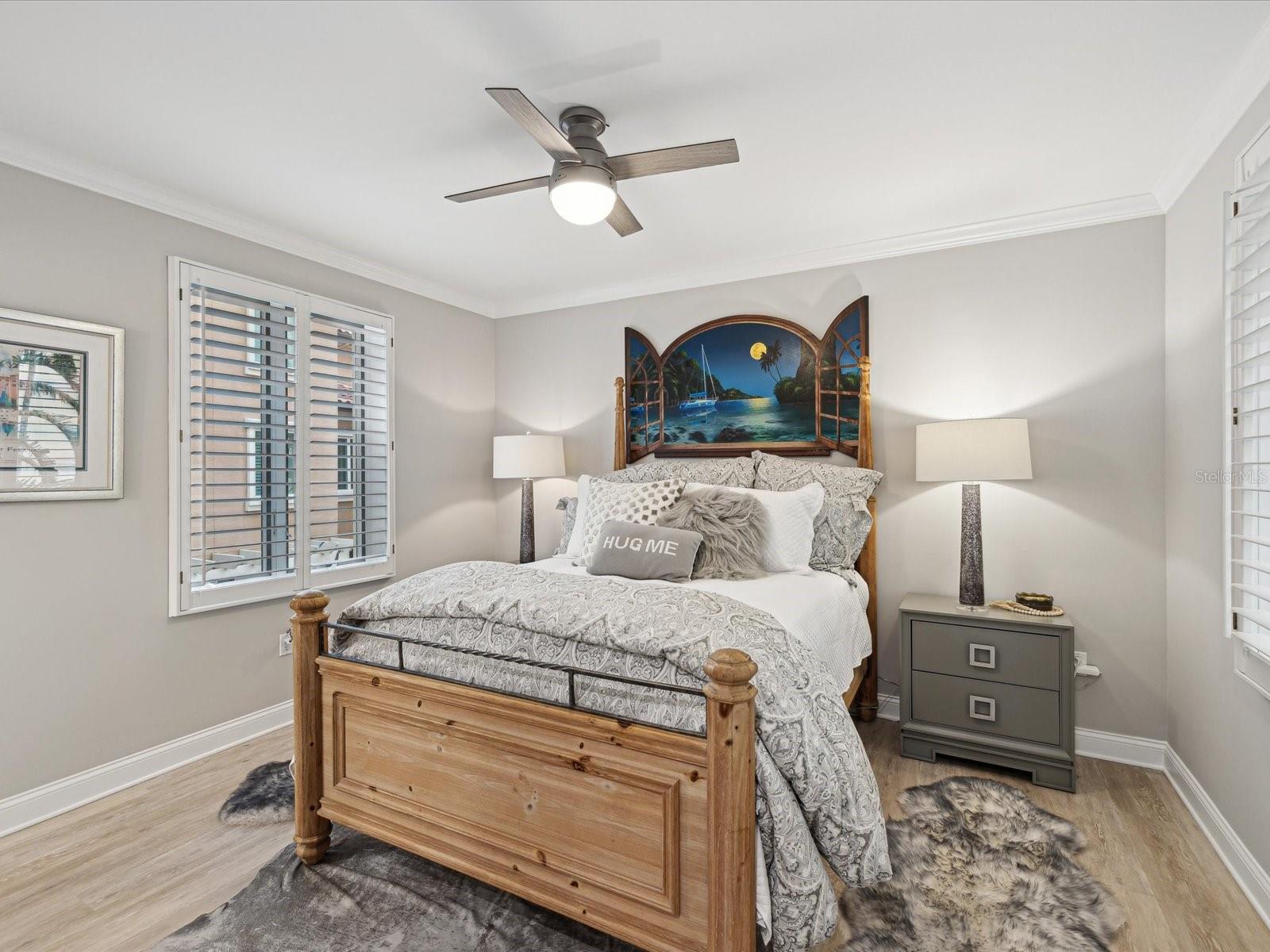 595 5TH AVE NE, ST PETERSBURG, FL, 33701