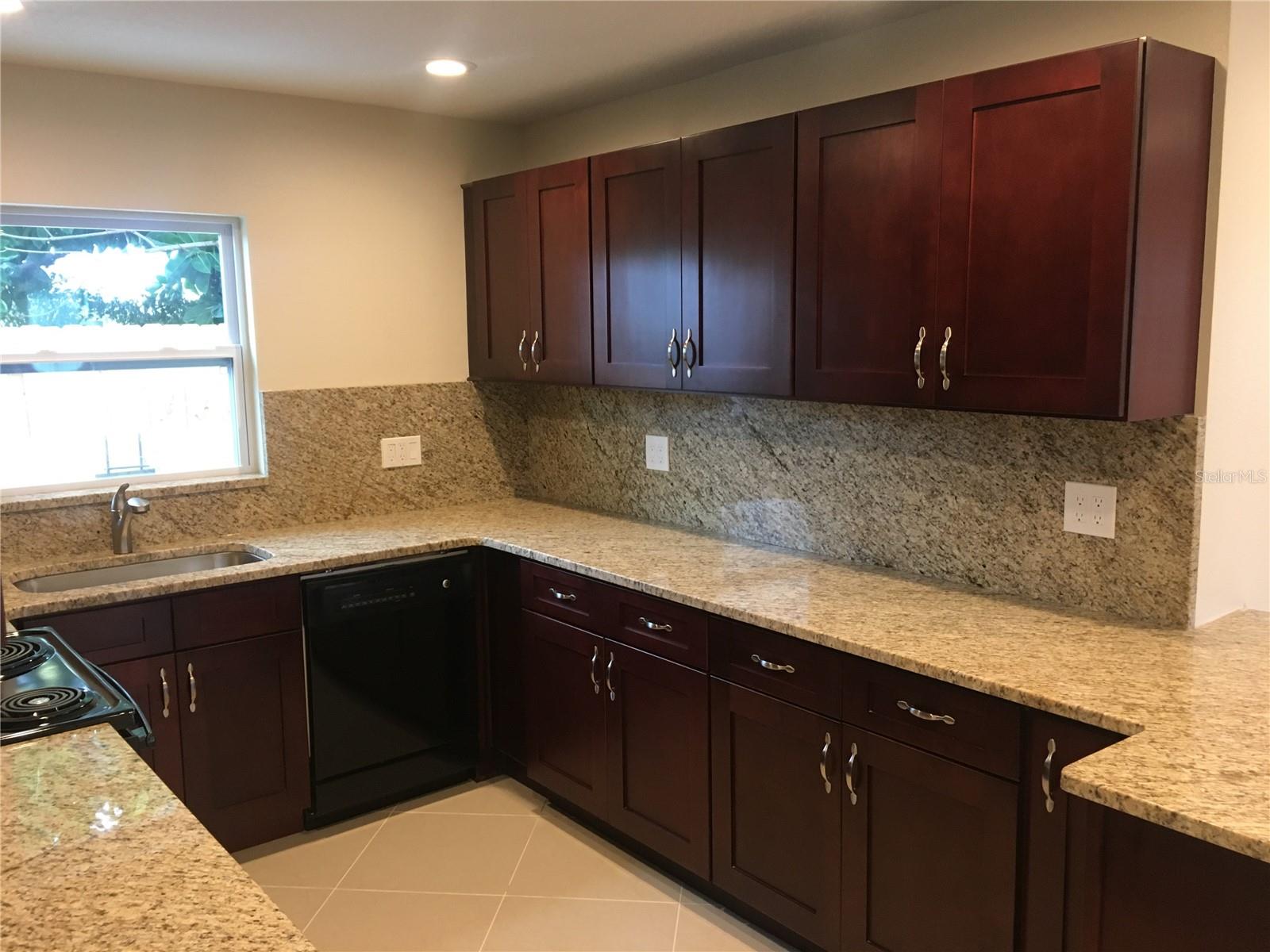 3821 HEADSAIL DR, NEW PORT RICHEY, FL, 34652