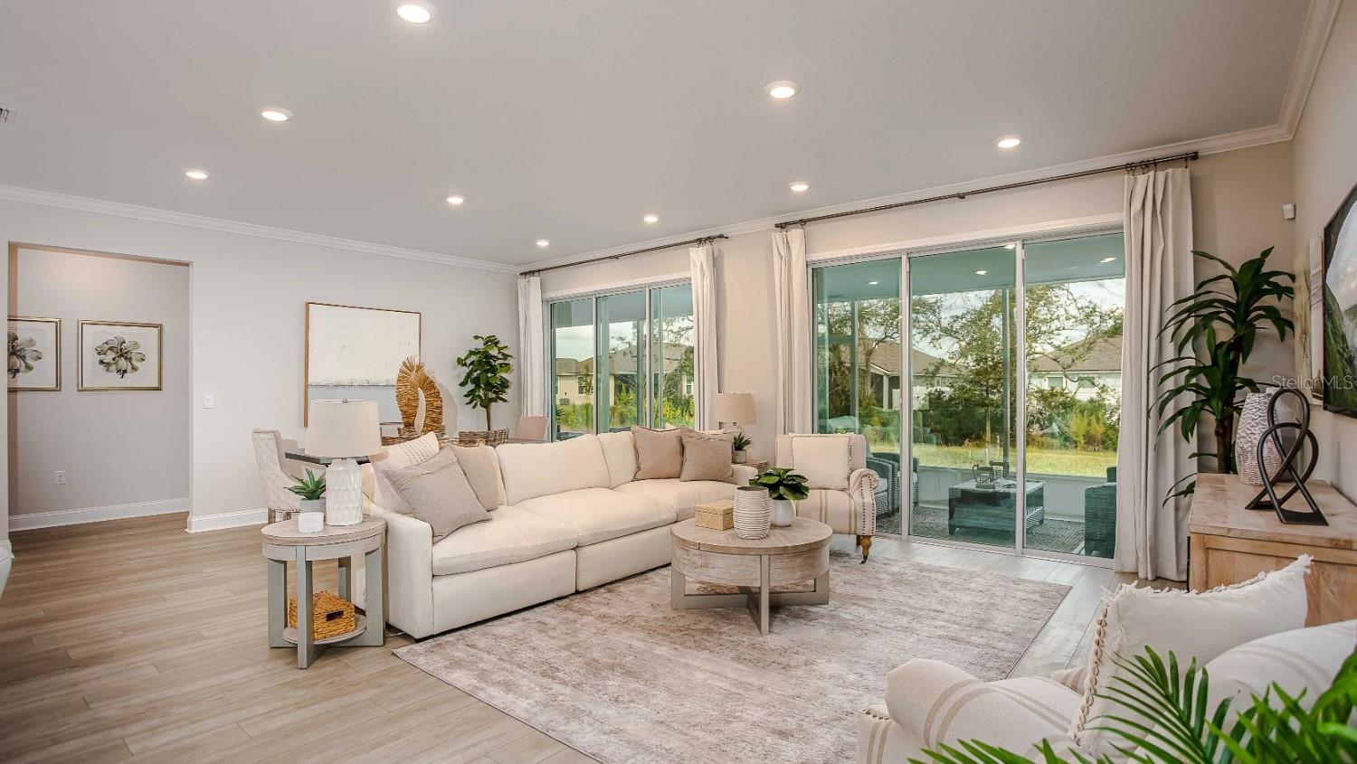 833 OAKS SHORES RD, LEESBURG, FL, 34748
