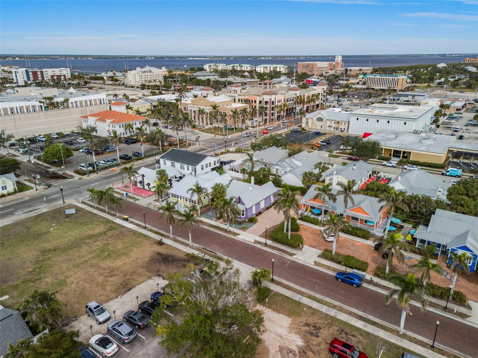 312 SULLIVAN ST, PUNTA GORDA, FL, 33950