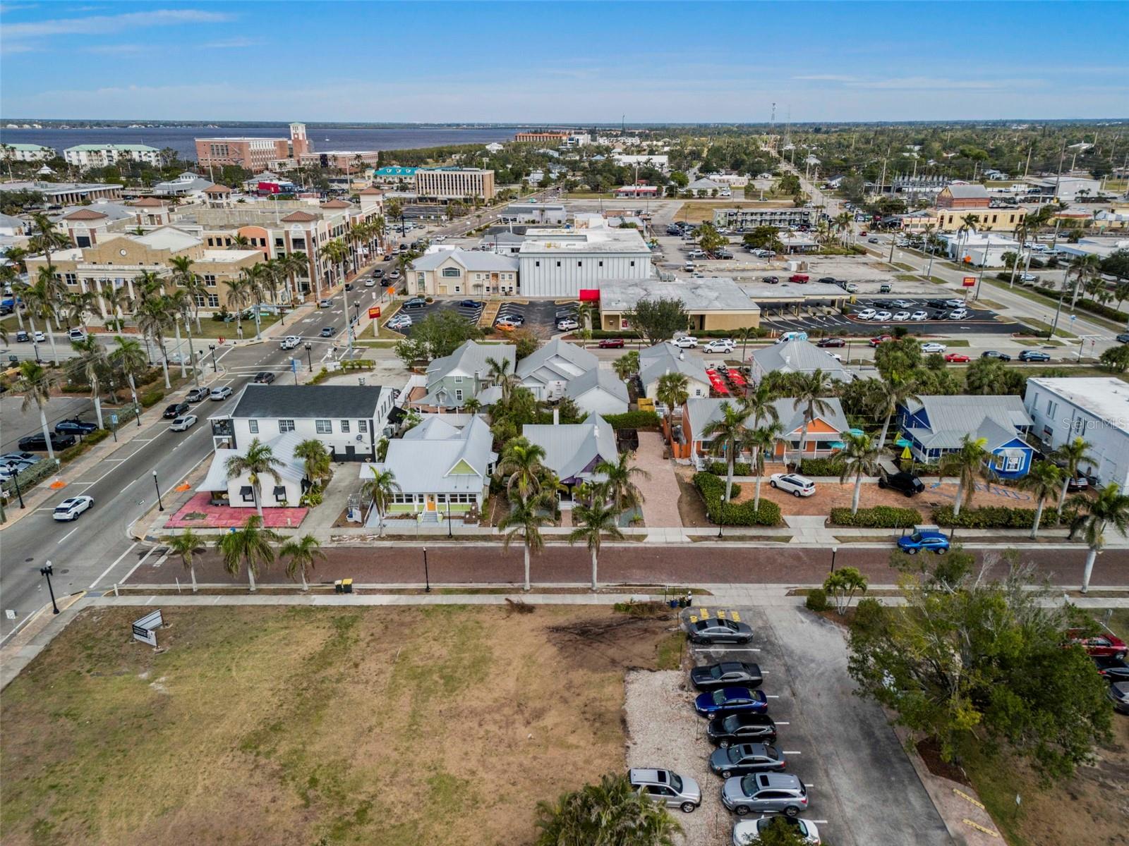 312 SULLIVAN ST, PUNTA GORDA, FL, 33950
