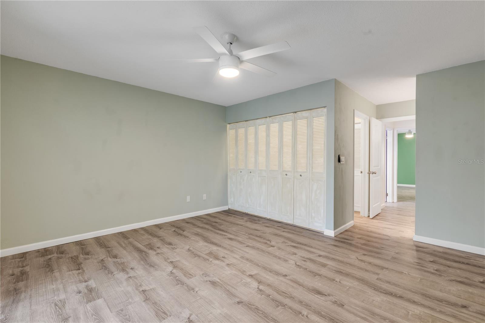 28 LAKE FAIRGREEN CIR, NEW SMYRNA BEACH, FL, 32168