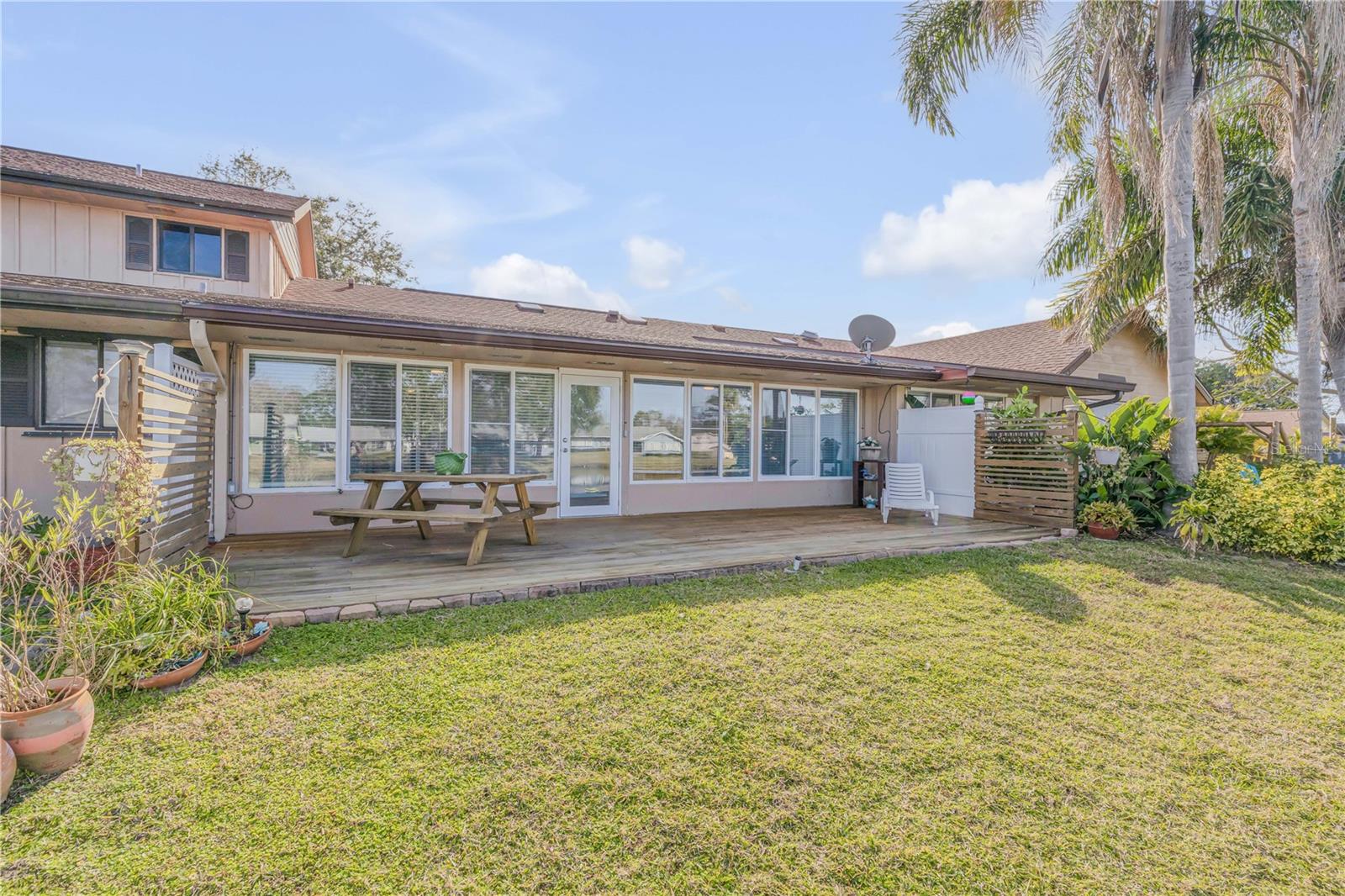 28 LAKE FAIRGREEN CIR, NEW SMYRNA BEACH, FL, 32168