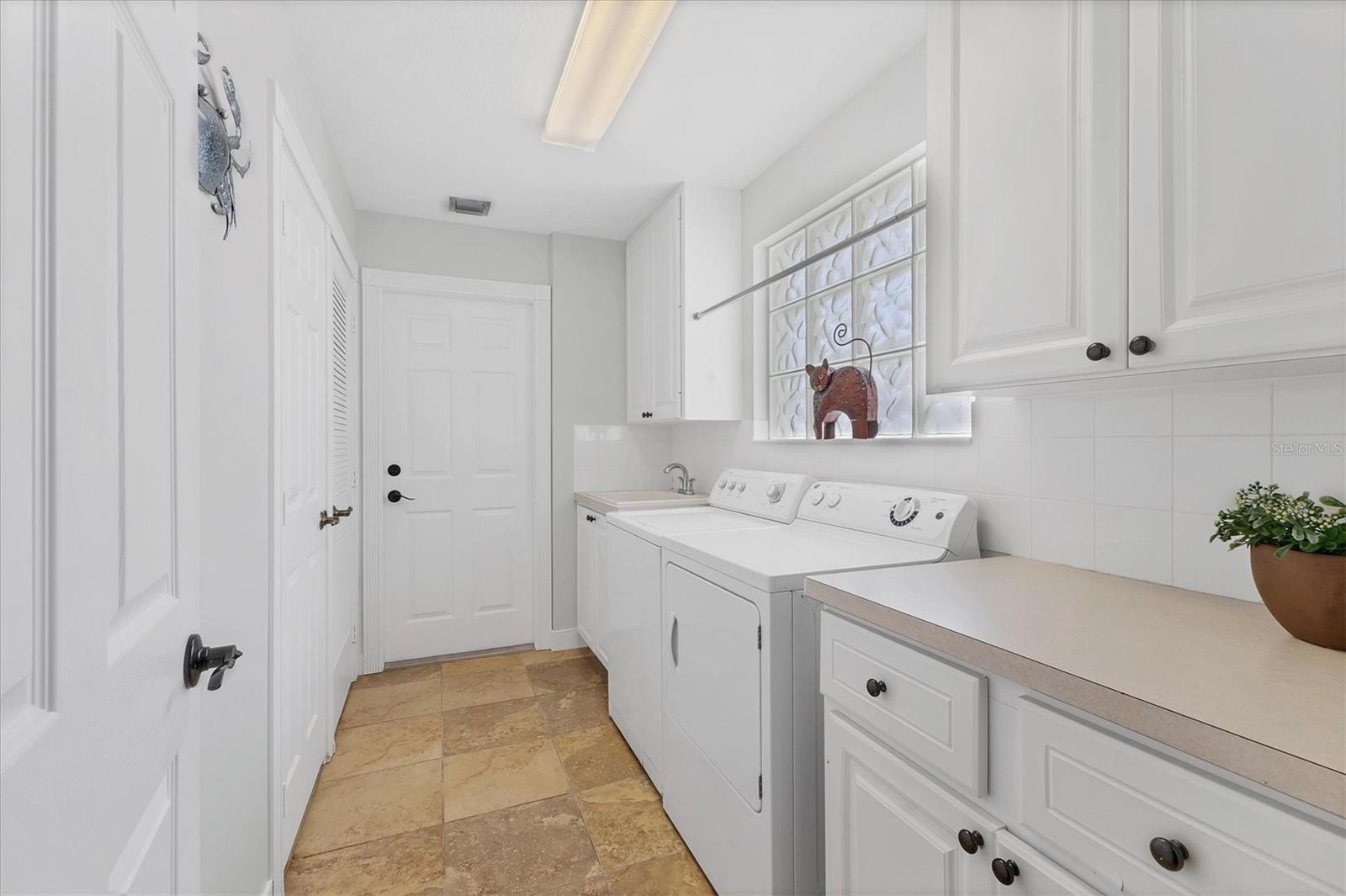 7613 CAMMINARE DR, SARASOTA, FL, 34238