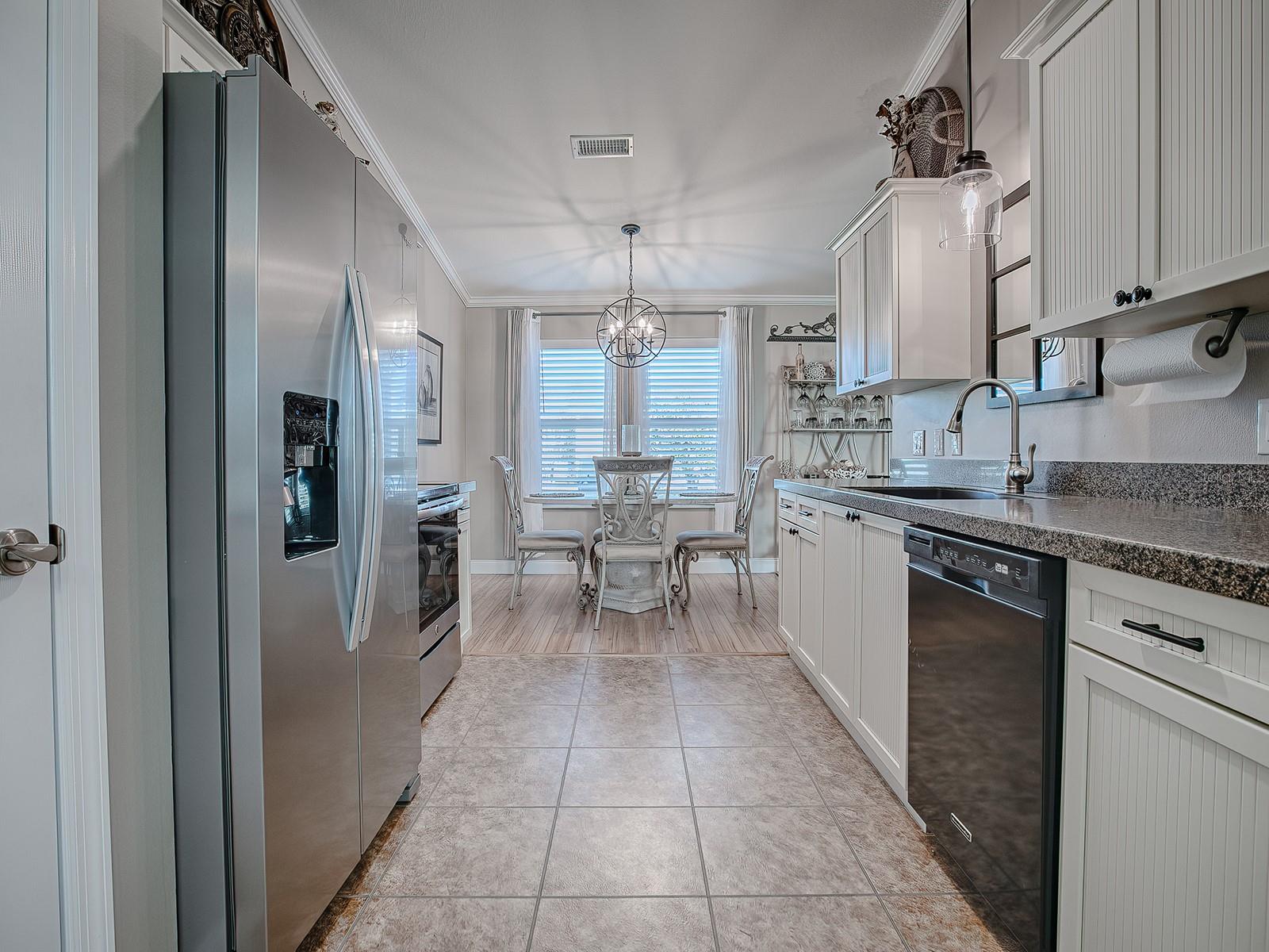 2009 CLAUDIO LN, THE VILLAGES, FL, 32159