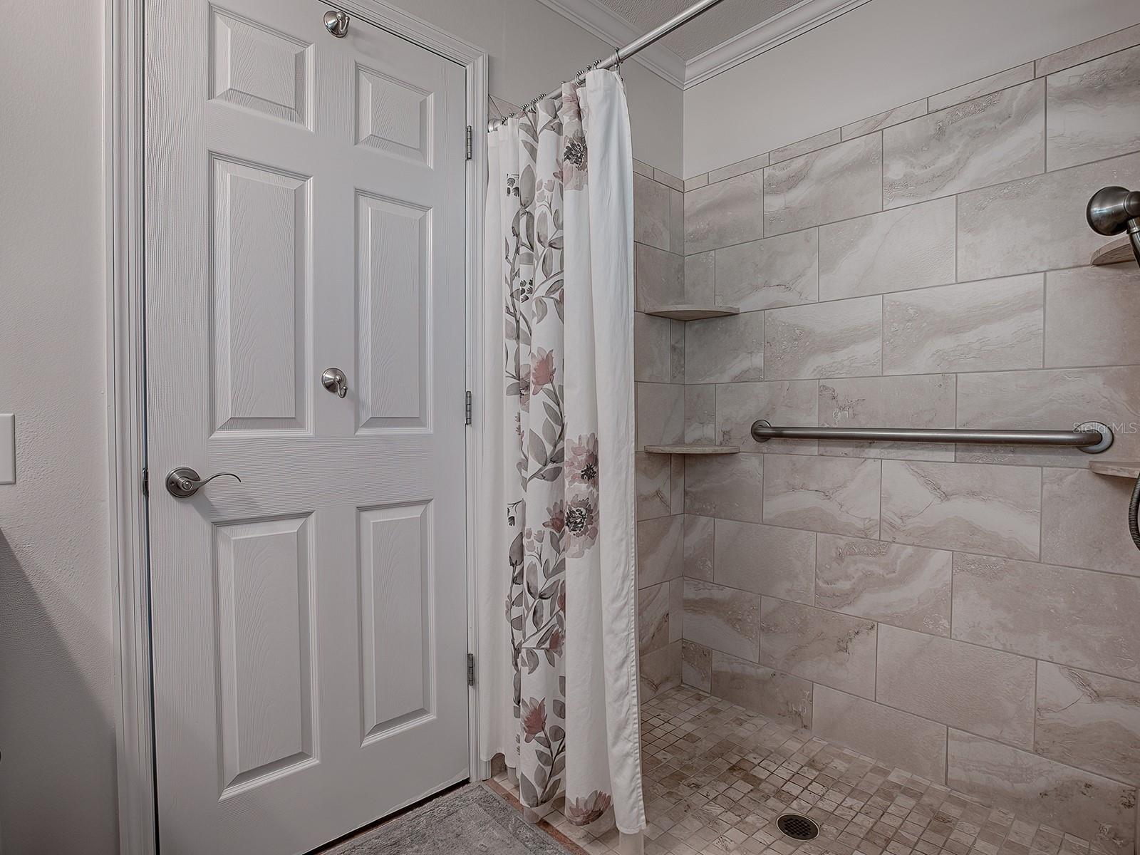 2009 CLAUDIO LN, THE VILLAGES, FL, 32159