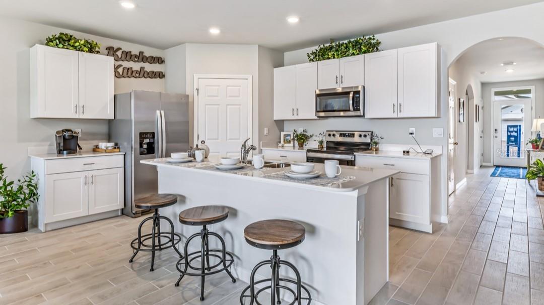 21043 HILLSBOROUGH BLVD, PORT CHARLOTTE, FL, 33954