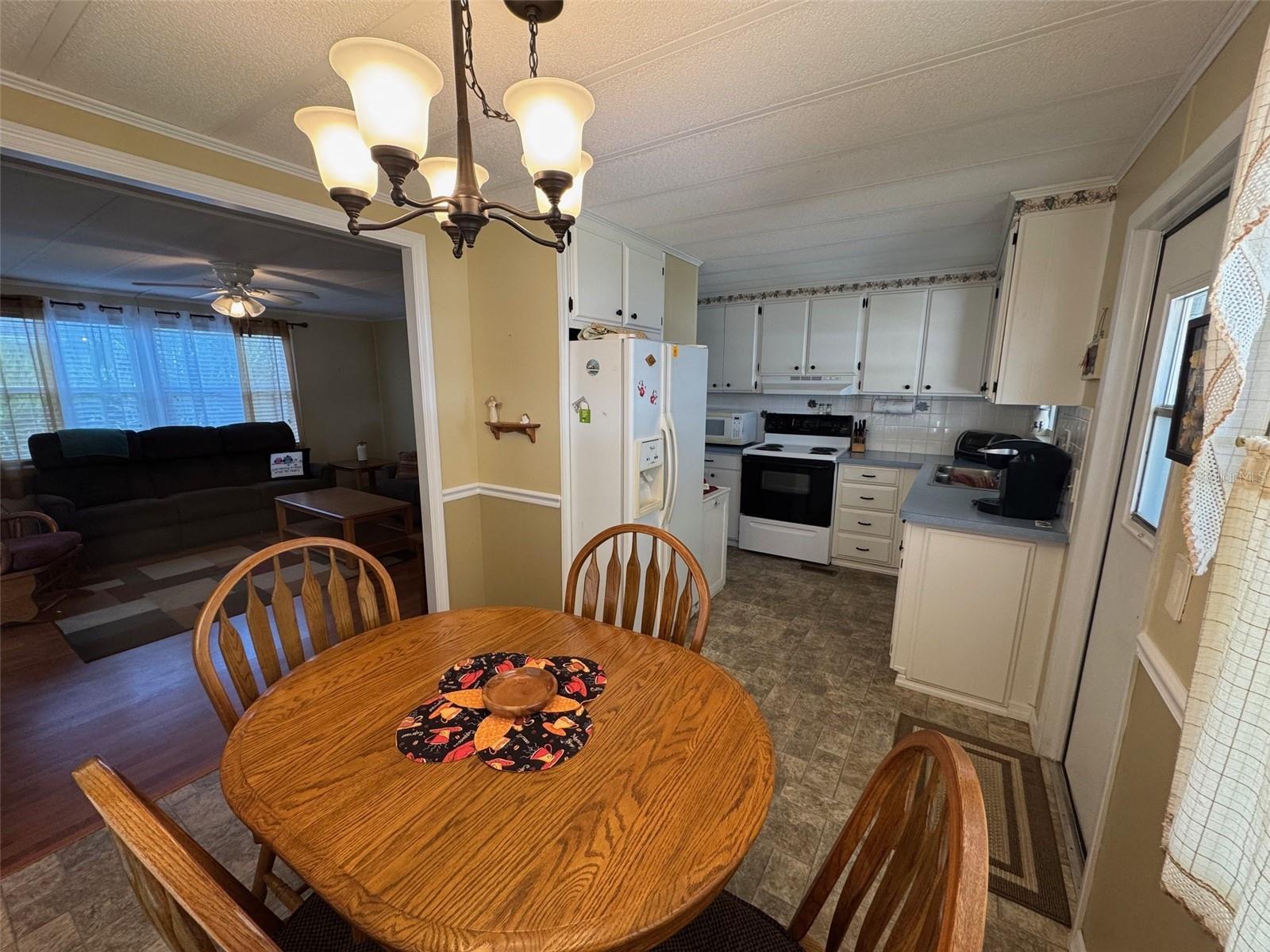 110 DOGWOOD TRL, LEESBURG, FL, 34748