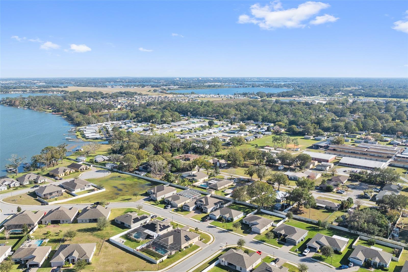 310 LAKE MARIANA PL, AUBURNDALE, FL, 33823