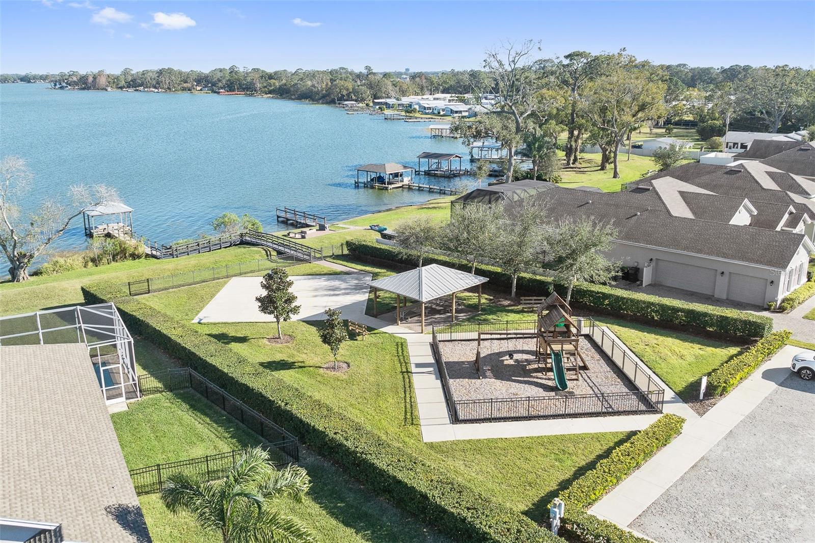 310 LAKE MARIANA PL, AUBURNDALE, FL, 33823