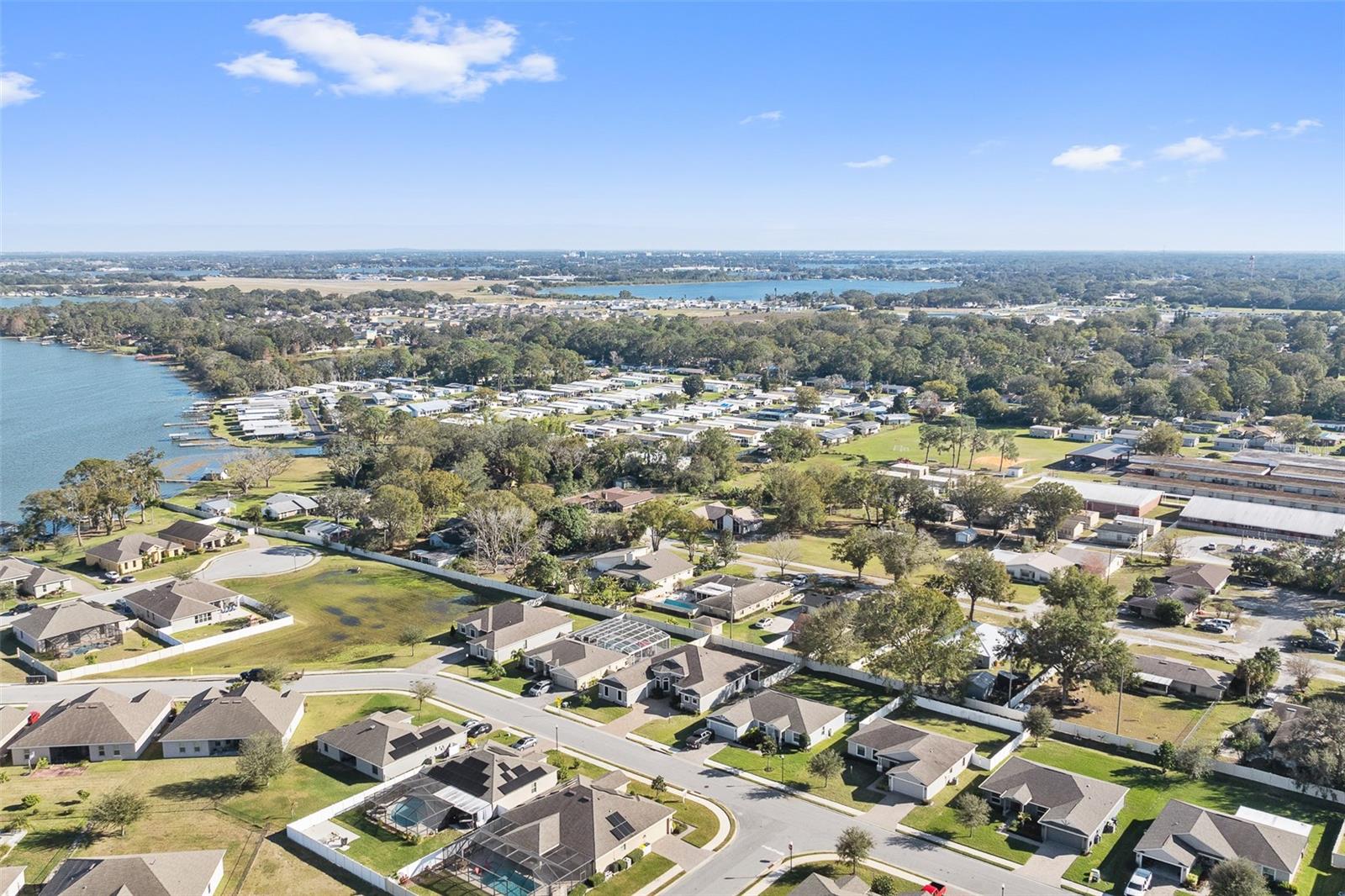 310 LAKE MARIANA PL, AUBURNDALE, FL, 33823