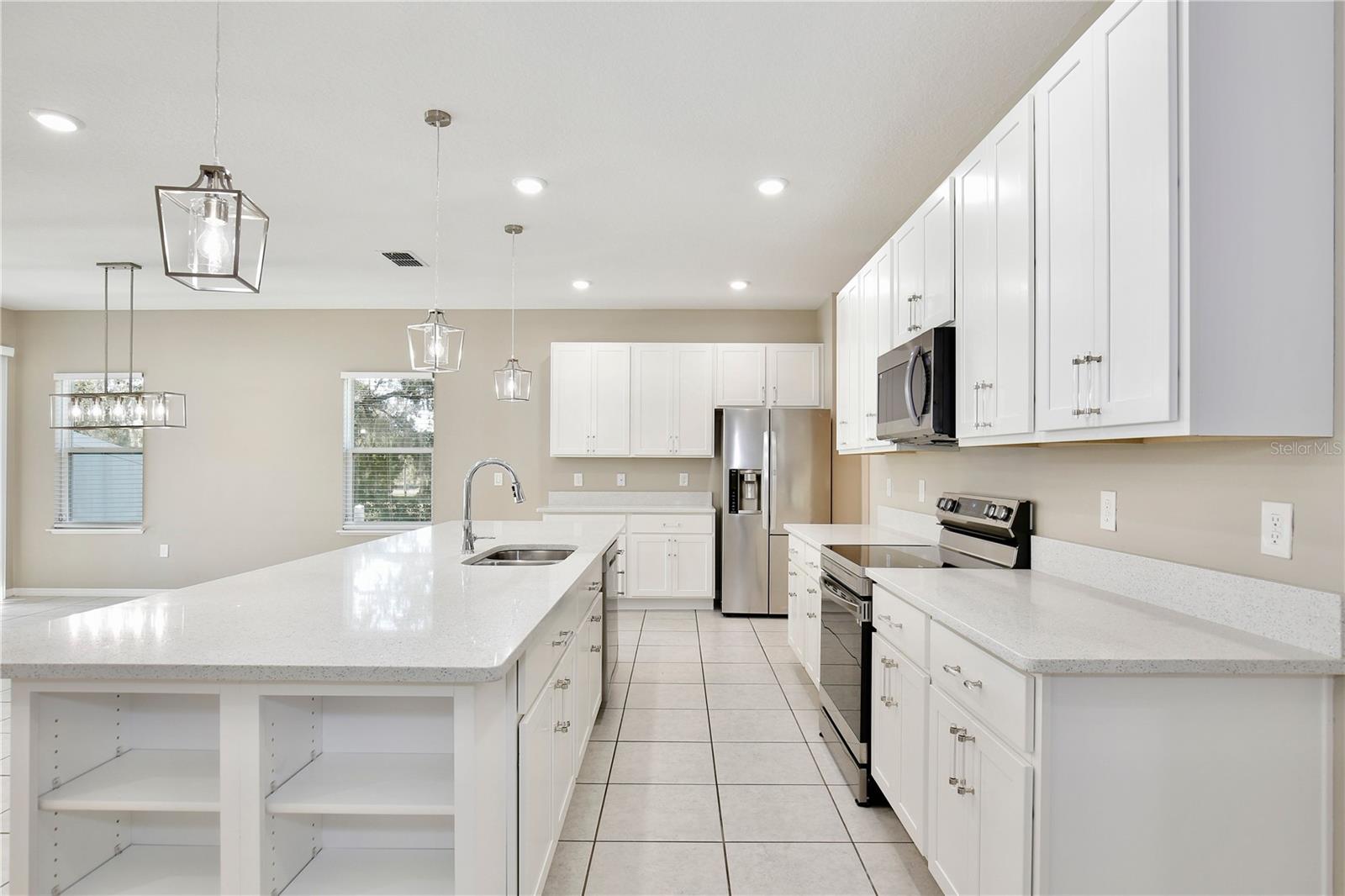 25449 PINE VALLEY DR, SORRENTO, FL, 32776